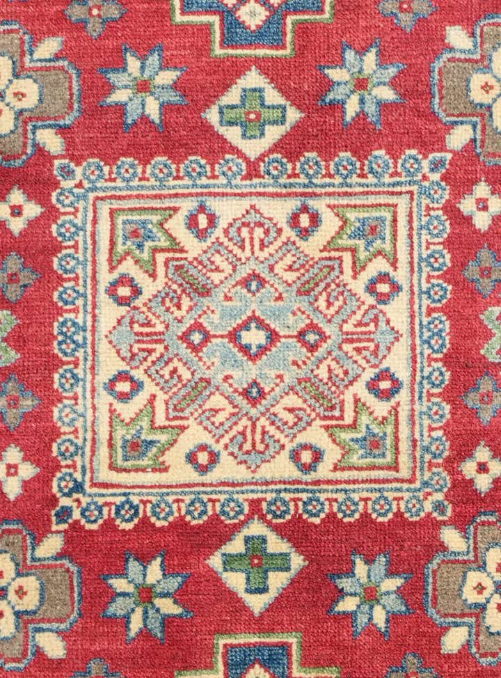 2' 8 x 4' 4 Hand Knotted Kazak Rug