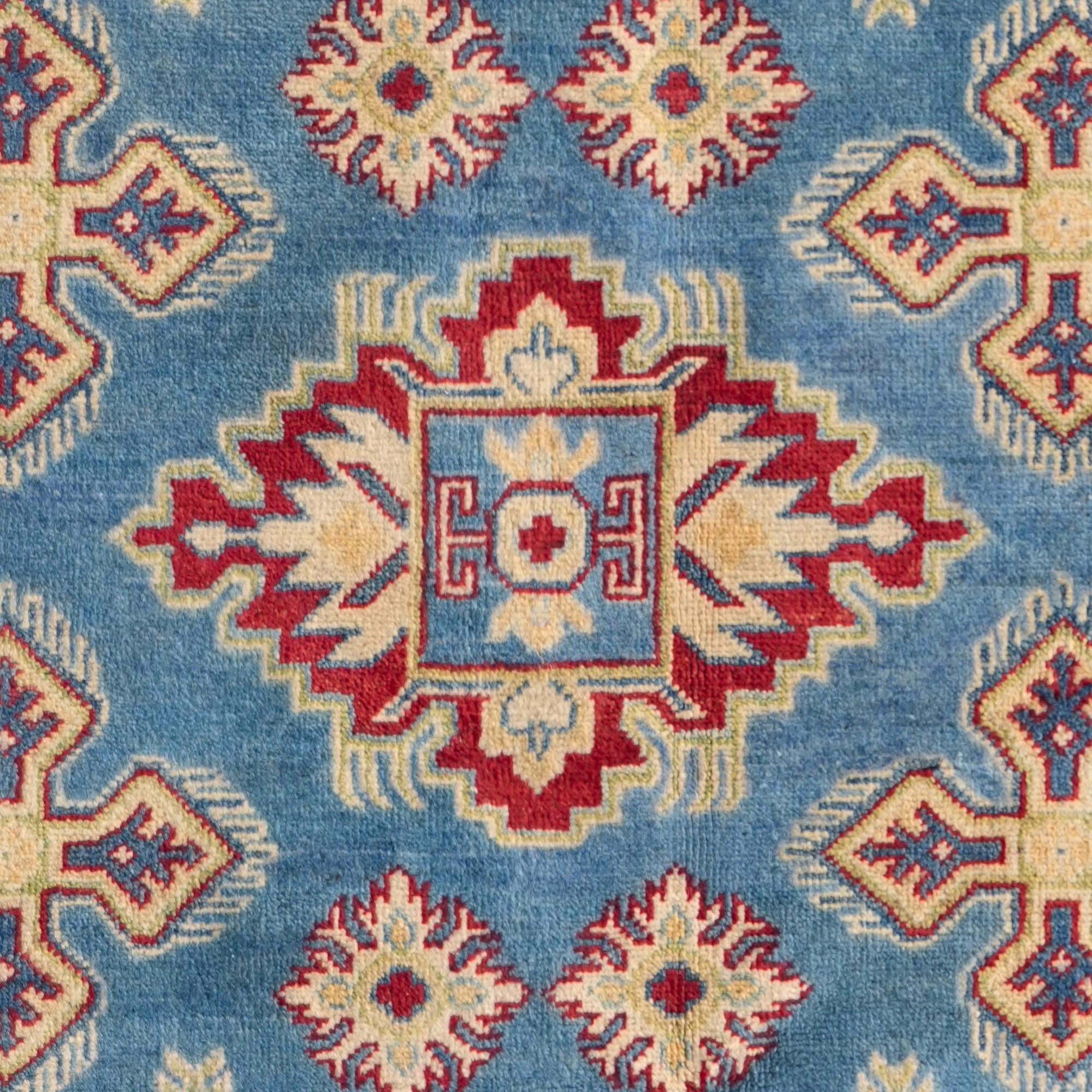 Detail image 10 of 10: 5' 2 x 7' Hand Knotted Kazak Rug