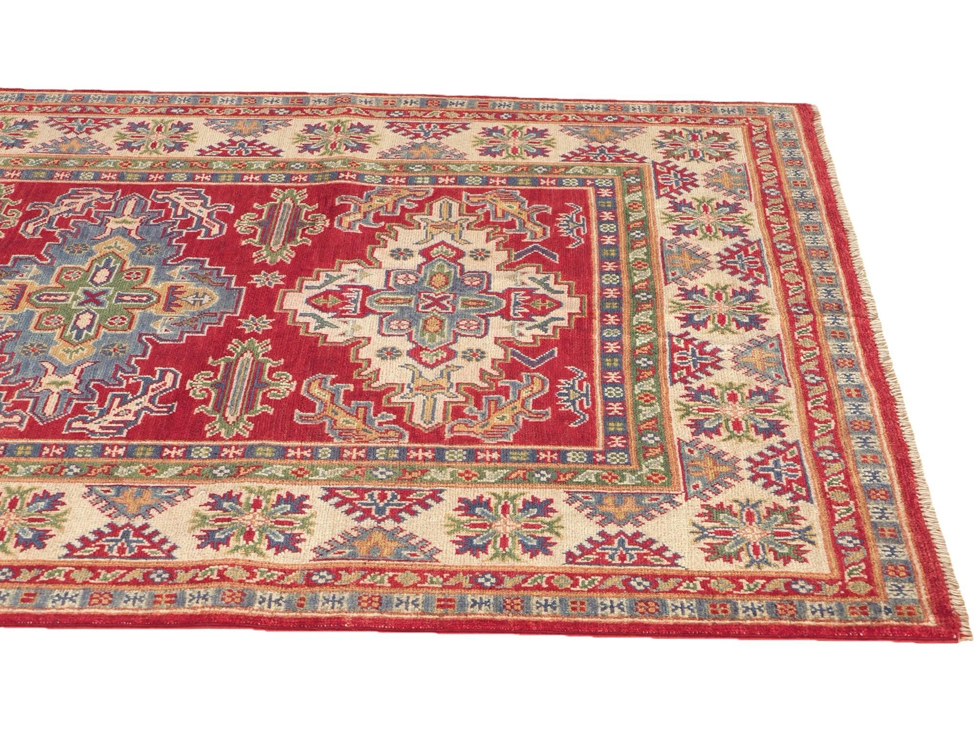 Detail image 6 of 10: 4' 11 x 6' 9 Hand Knotted Kazak Rug