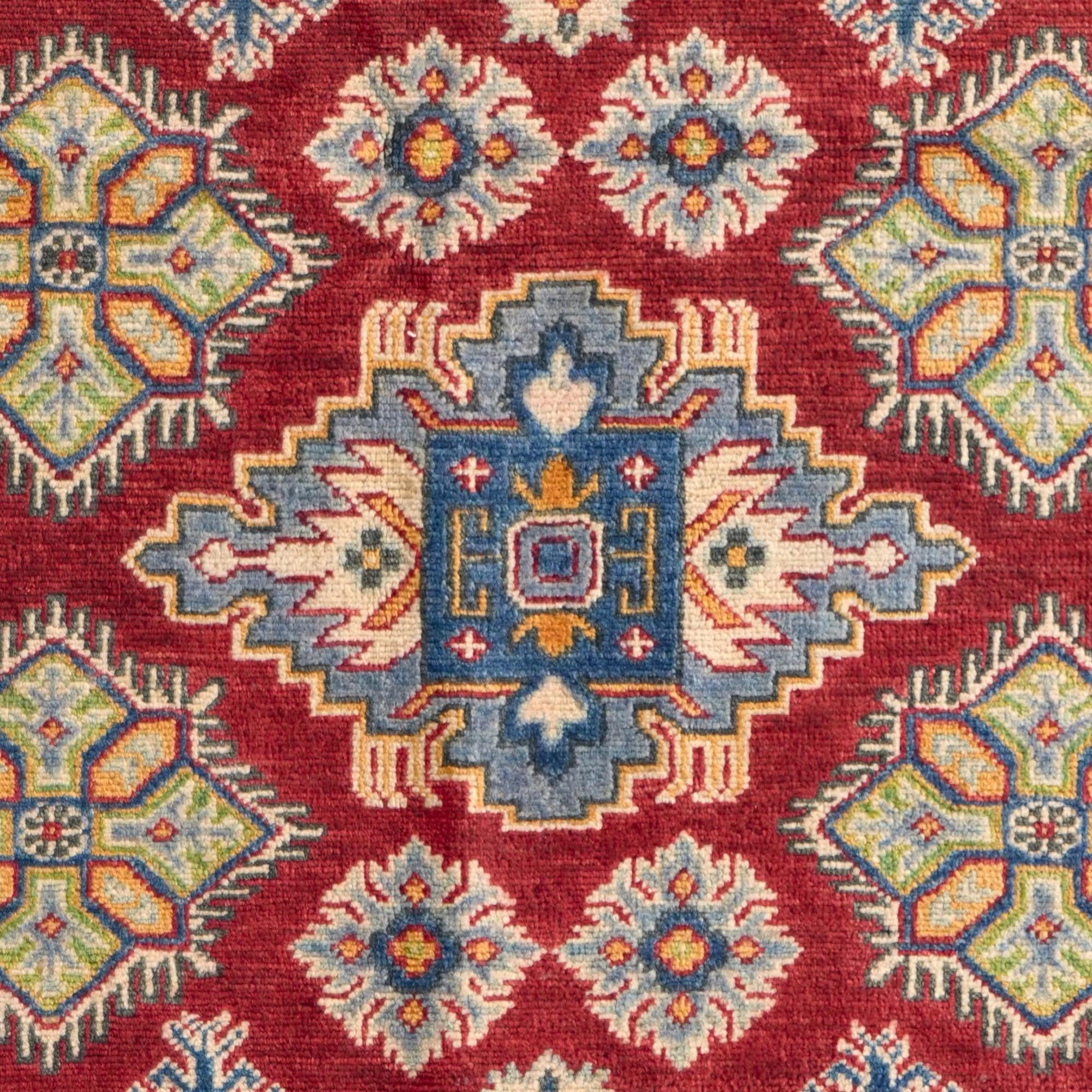 Detail image 10 of 10: 4' 10 x 6' 8 Hand Knotted Kazak Rug