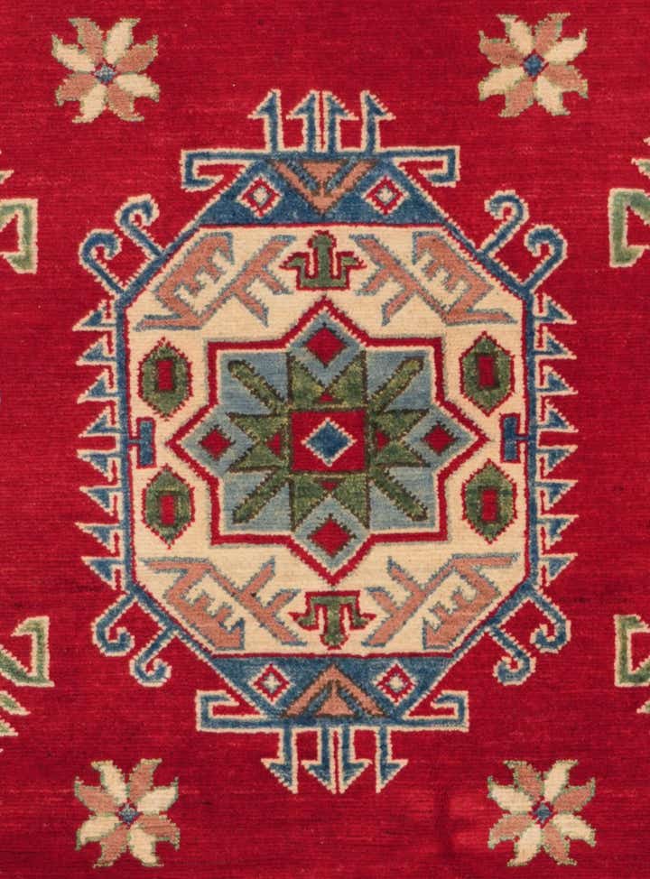 4' 10 x 6' 6 Hand Knotted Kazak Rug