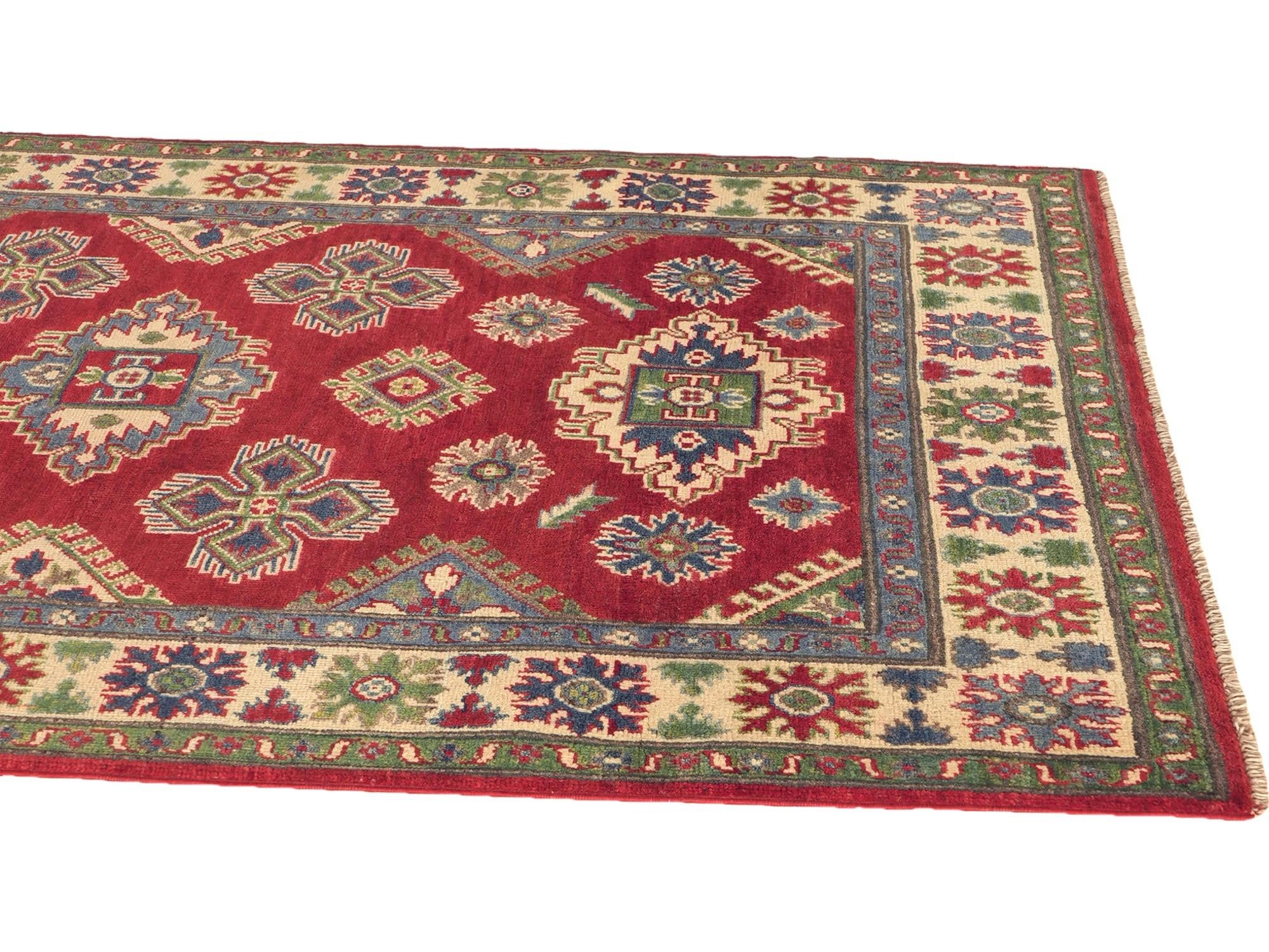 Detail image 6 of 10: 4' x 6' Hand Knotted Kazak Rug