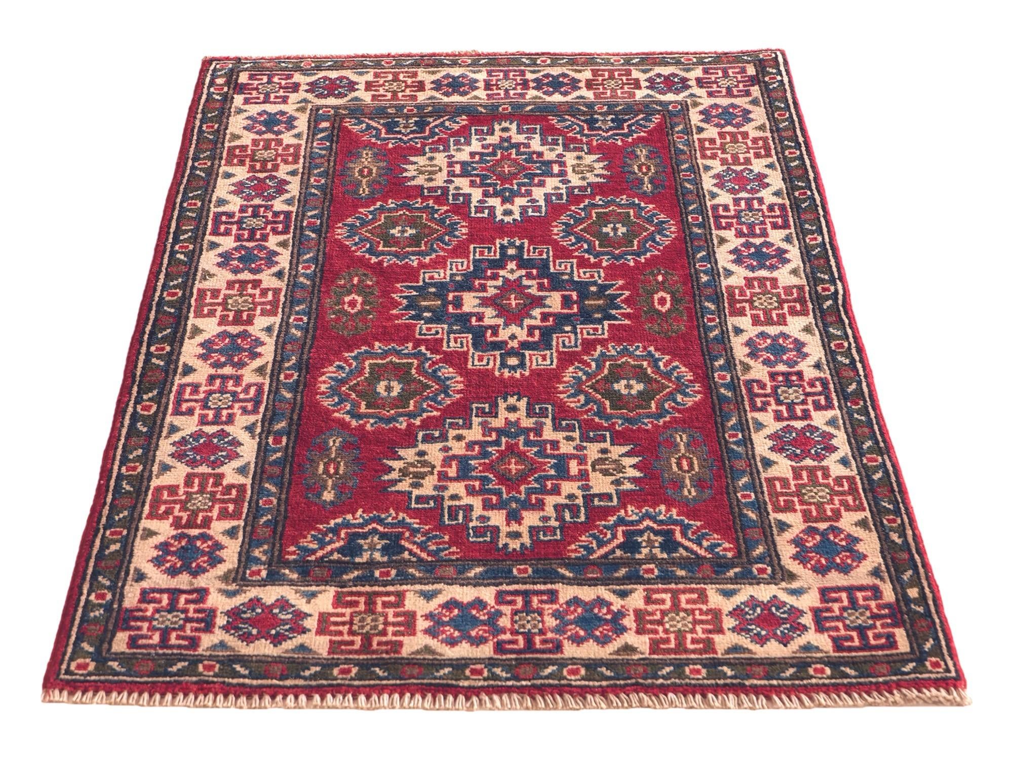 2' 7 x 4' 1 Hand Knotted Kazak Rug