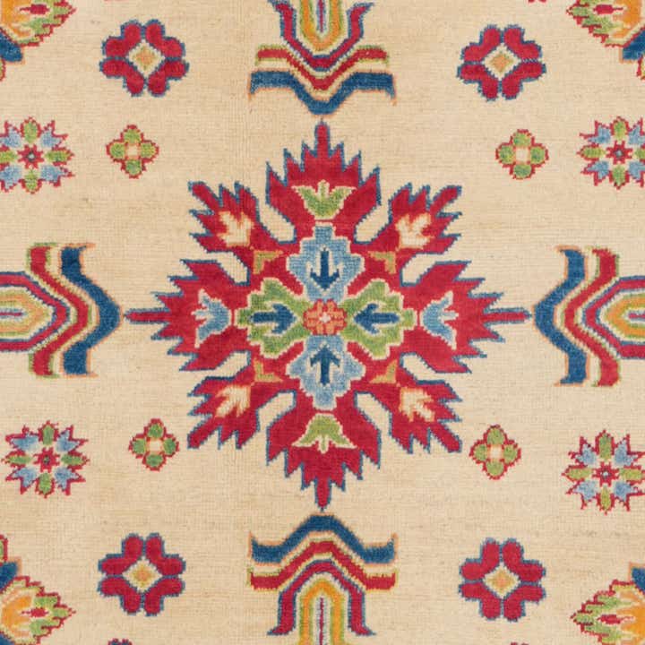 5' 1 x 6' 11 Hand Knotted Kazak Rug