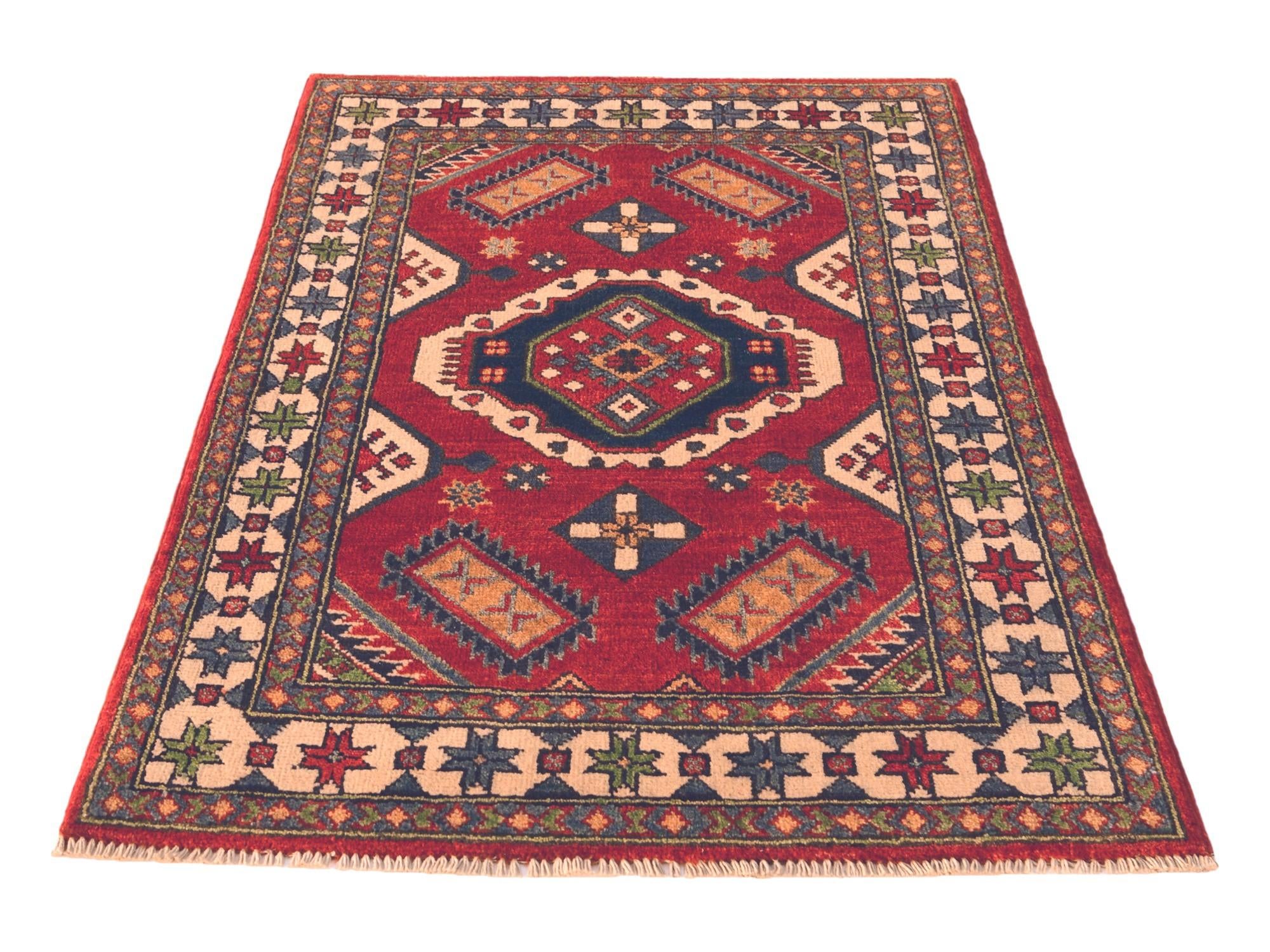 2' 8 x 4' 2 Hand Knotted Kazak Rug