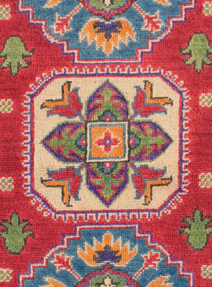 2' 7 x 4' 2 Hand Knotted Kazak Rug