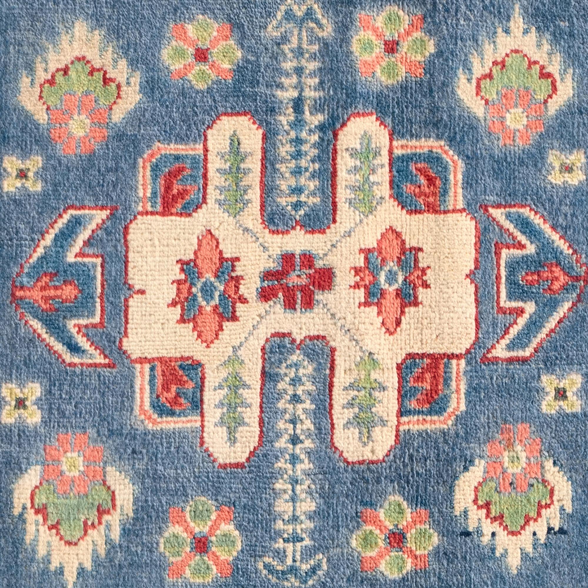 2' 7 x 4' 2 Hand Knotted Kazak Rug