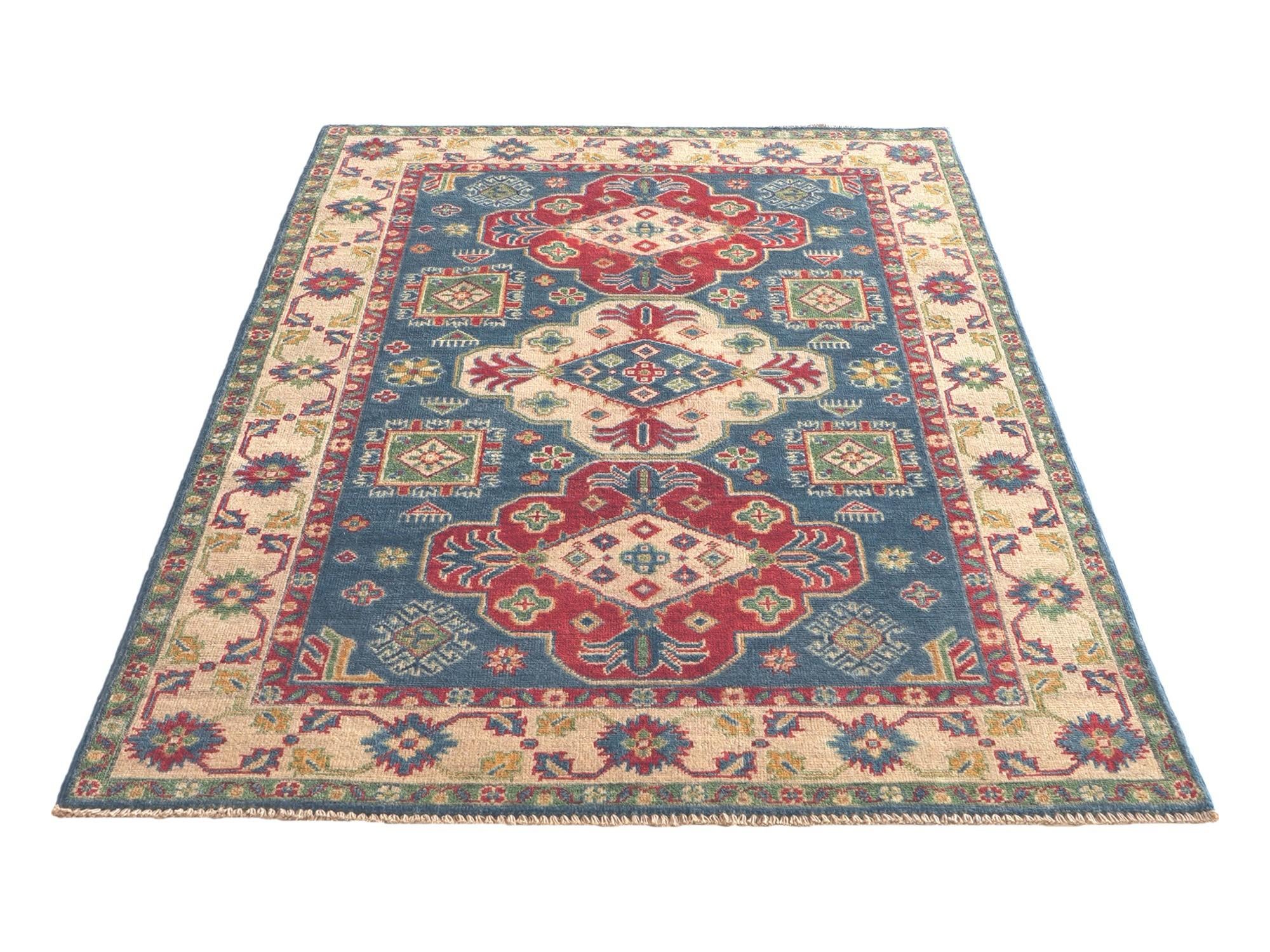 Detail image 5 of 12: 4' 1 x 6' 4 Hand Knotted Kazak Rug