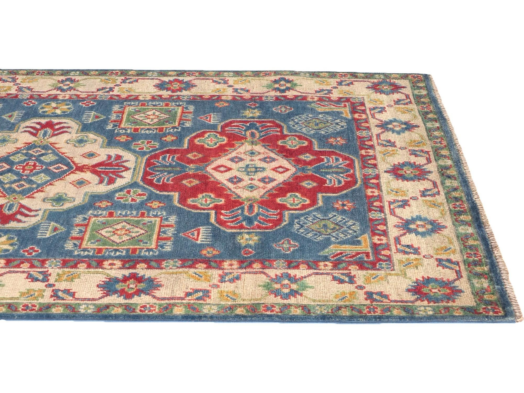 Detail image 6 of 12: 4' 1 x 6' 4 Hand Knotted Kazak Rug