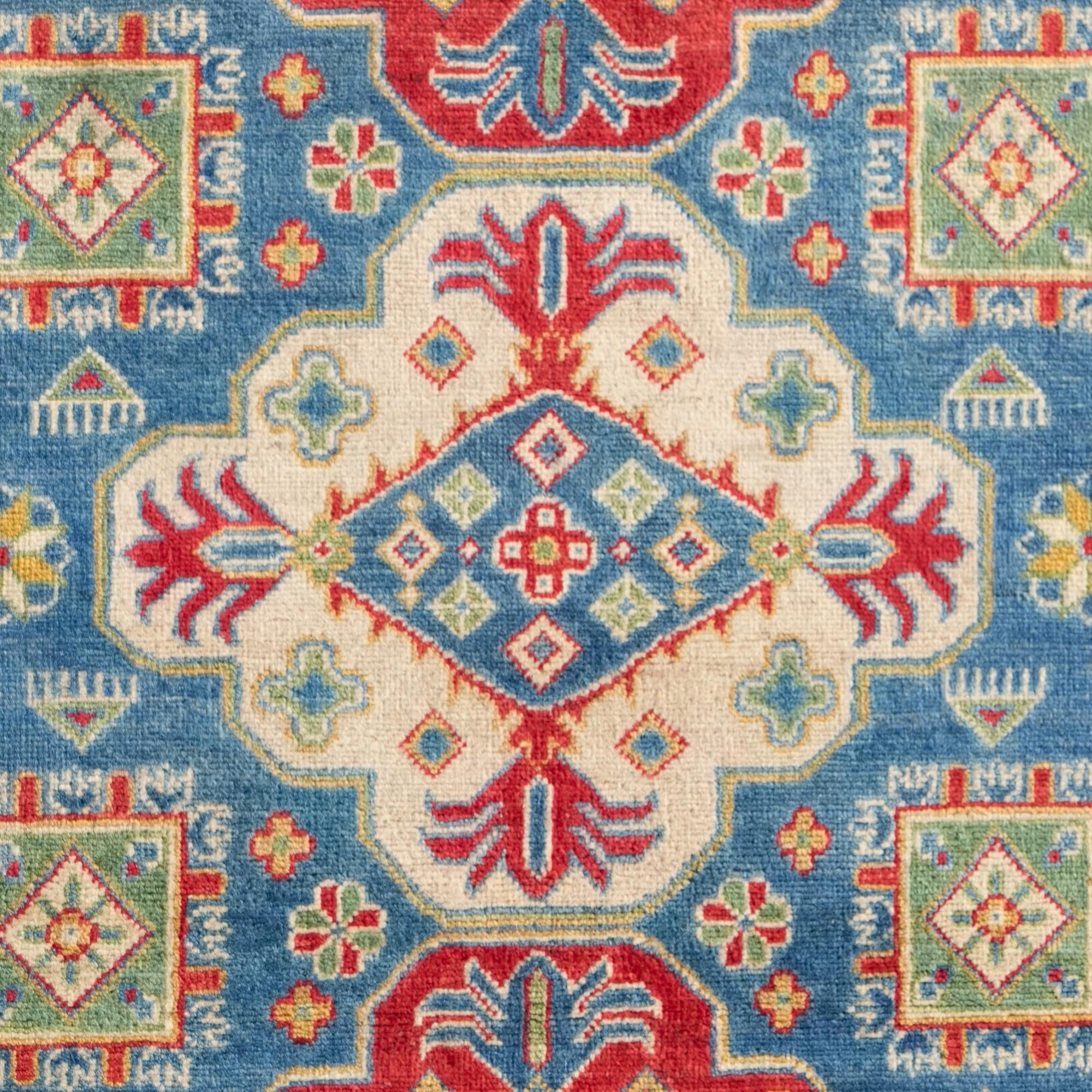 Detail image 11 of 12: 4' 1 x 6' 4 Hand Knotted Kazak Rug