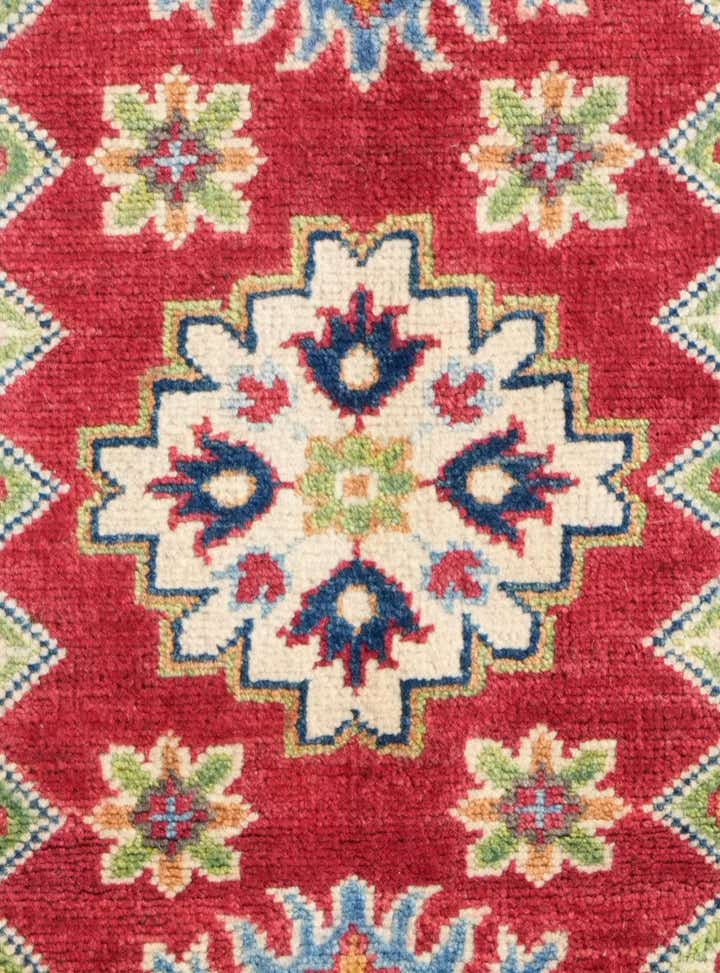 2' 8 x 4' 2 Hand Knotted Kazak Rug