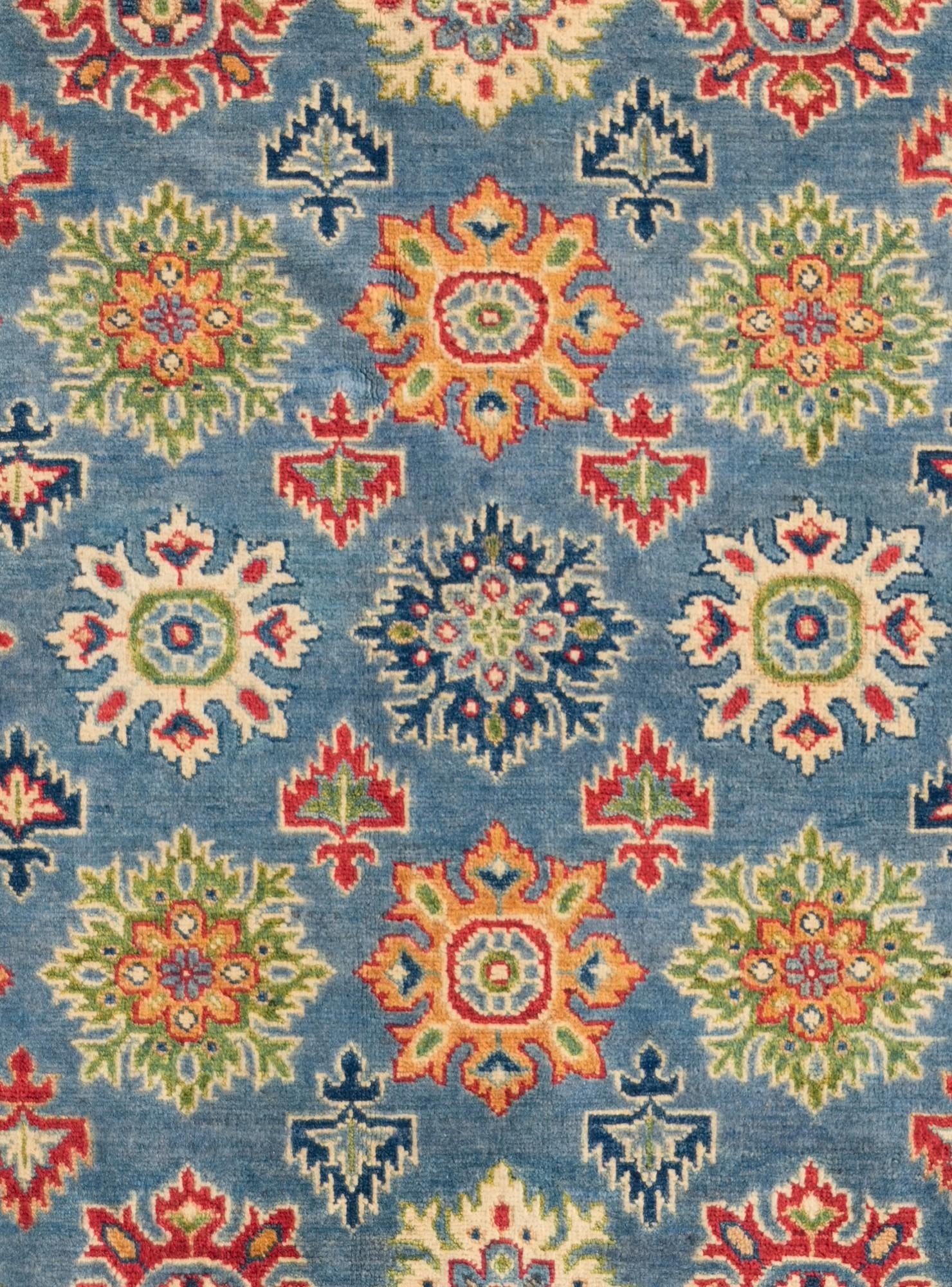 4' 11 x 6' 8 Hand Knotted Kazak Rug