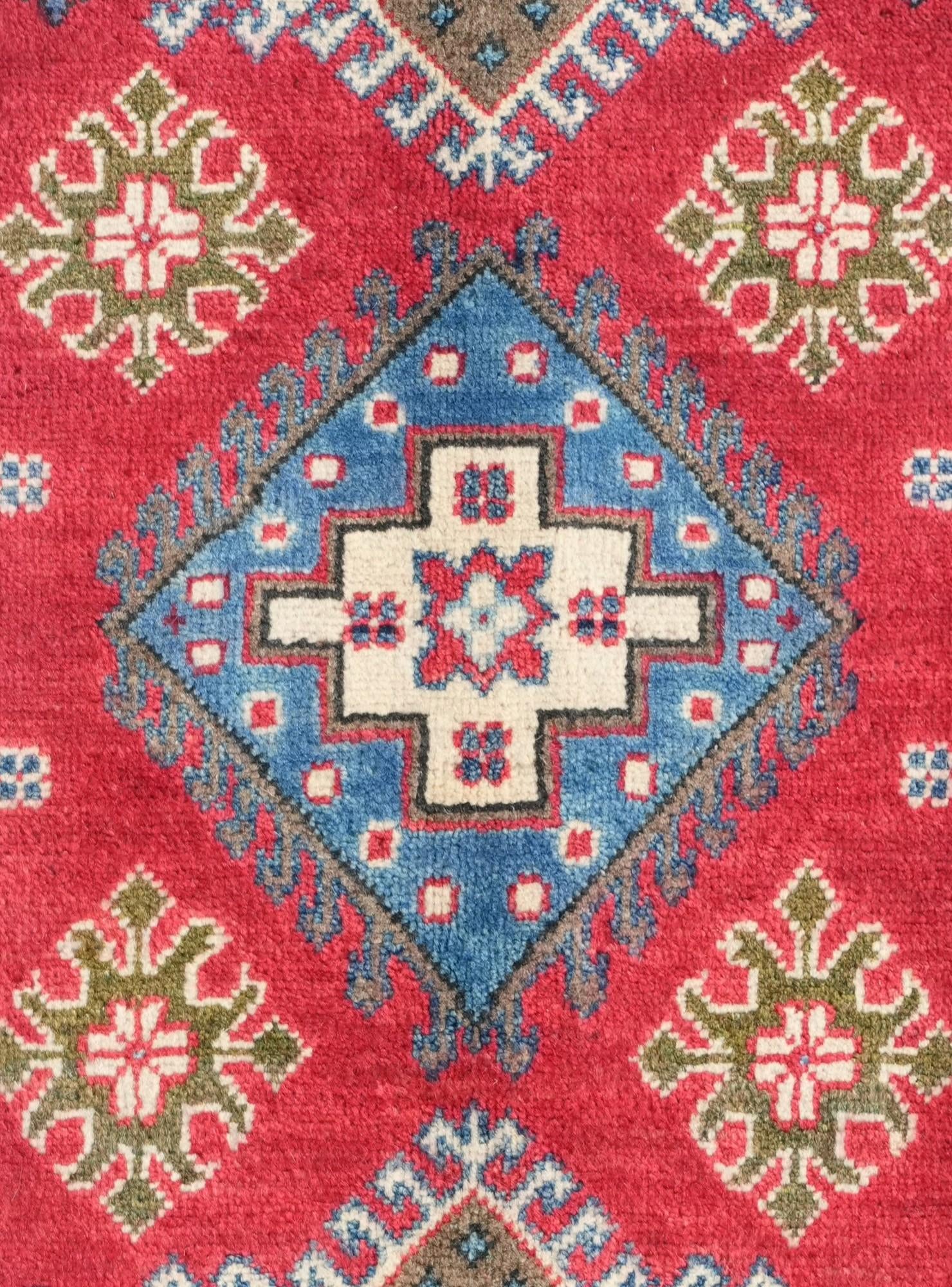 2' 8 x 4' 3 Hand Knotted Kazak Rug