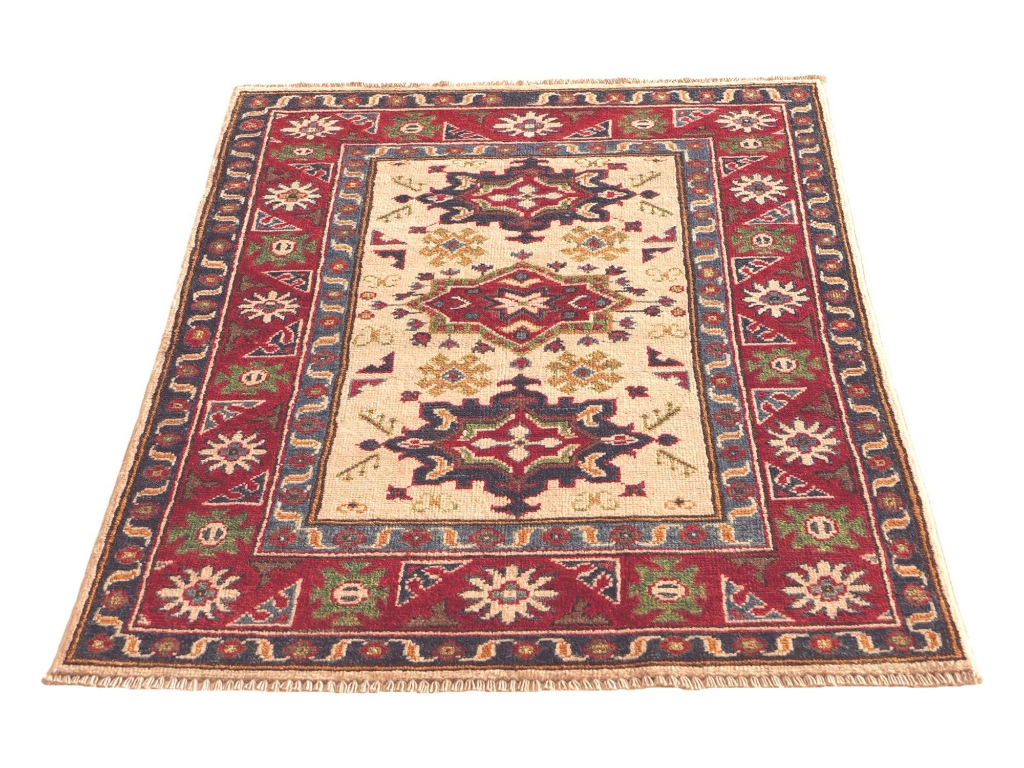 2' 7 x 4' Hand Knotted Kazak Rug
