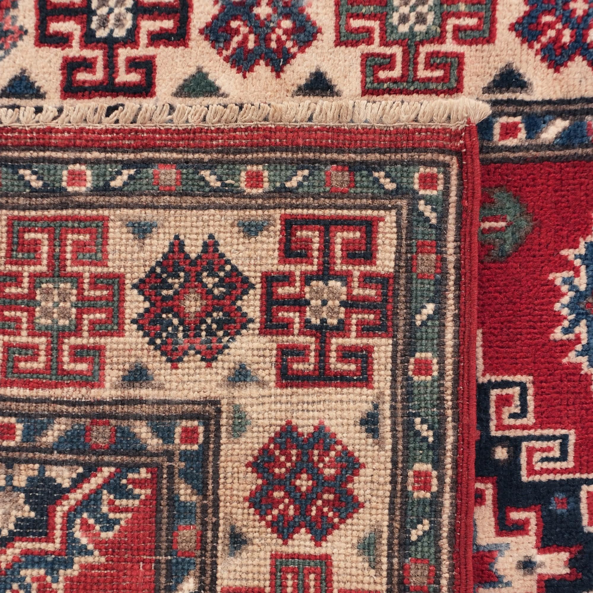 85cm x 125cm Handgeknüpft Kazak Teppich
