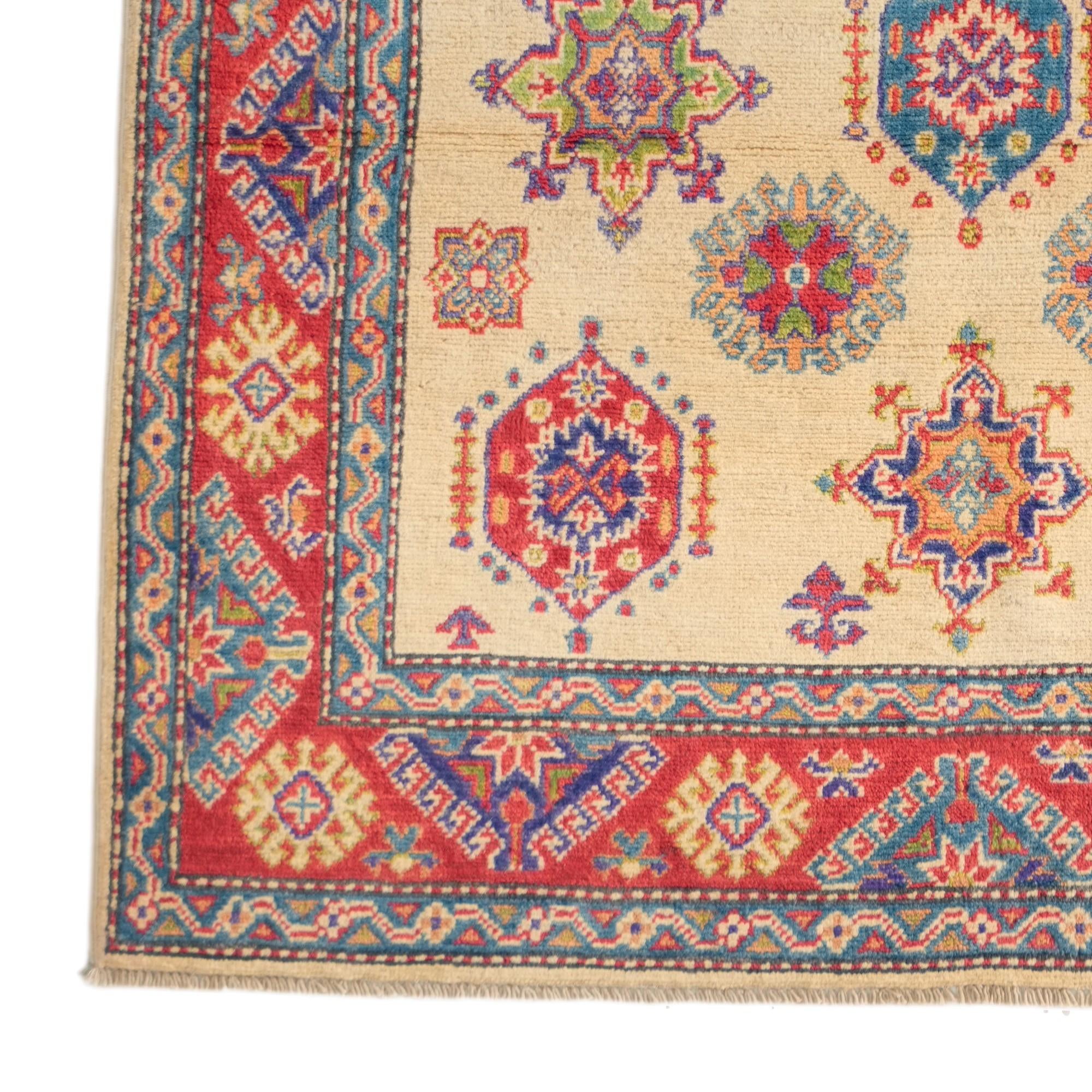 Detail image 7 of 10: 4' x 6' Hand Knotted Kazak Rug
