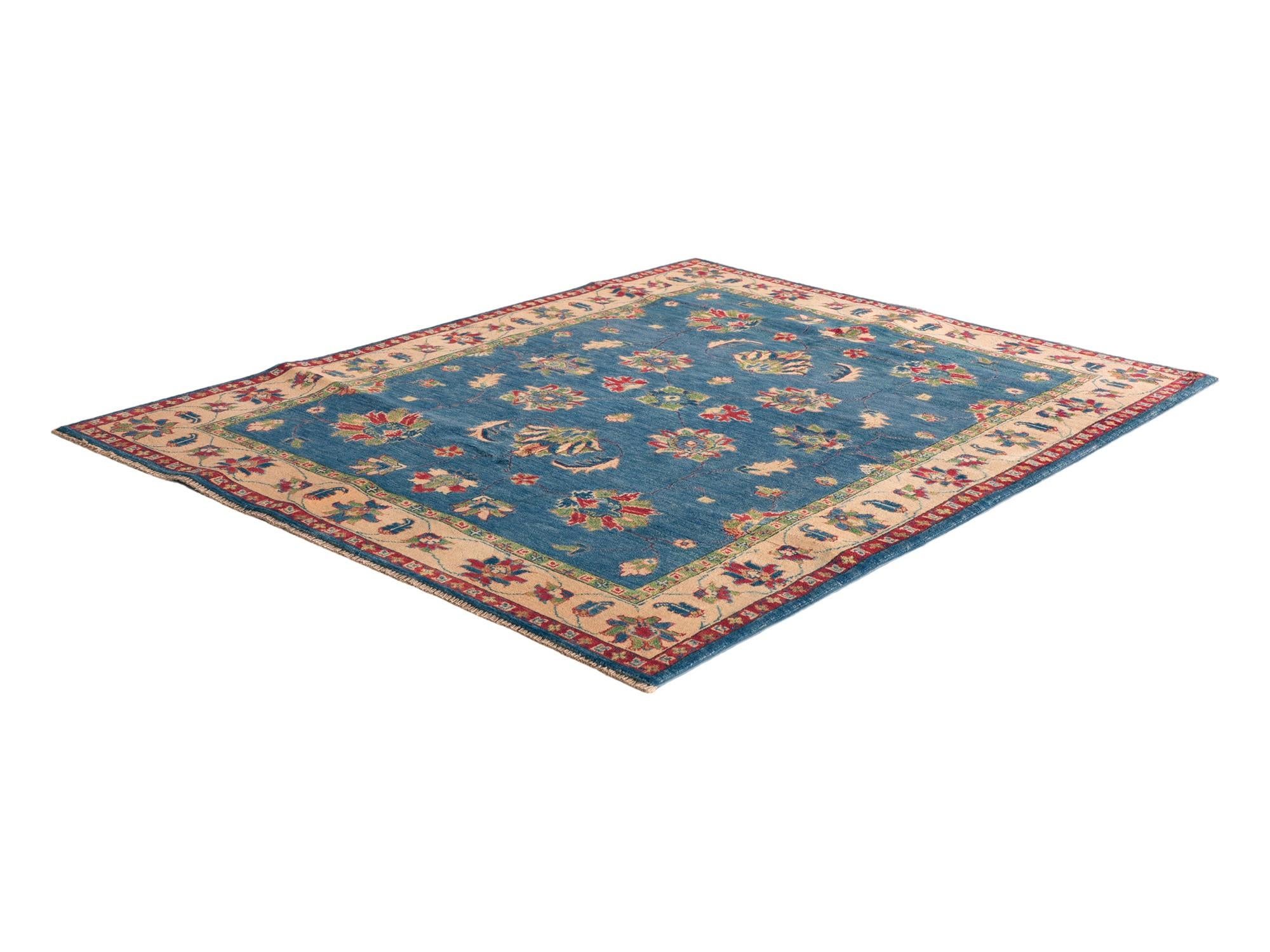 Detail image 4 of 11: 5' 1 x 6' 6 Hand Knotted Kazak Rug