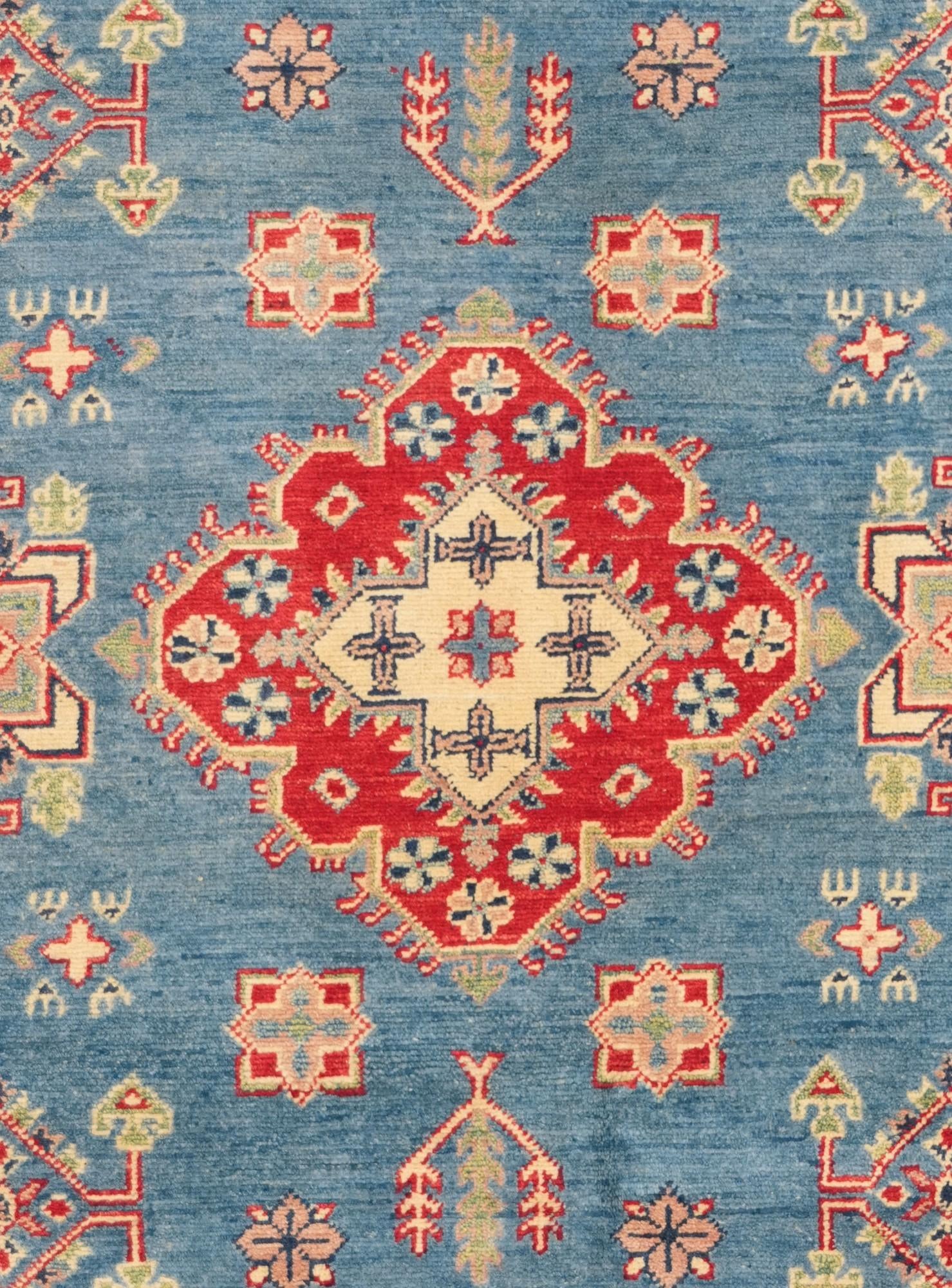 5' 2 x 6' 9 Hand Knotted Kazak Rug