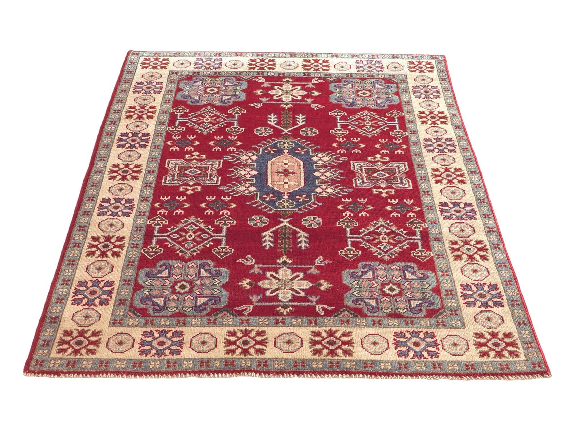 Detail image 5 of 12: 4' 1 x 5' 9 Hand Knotted Kazak Rug