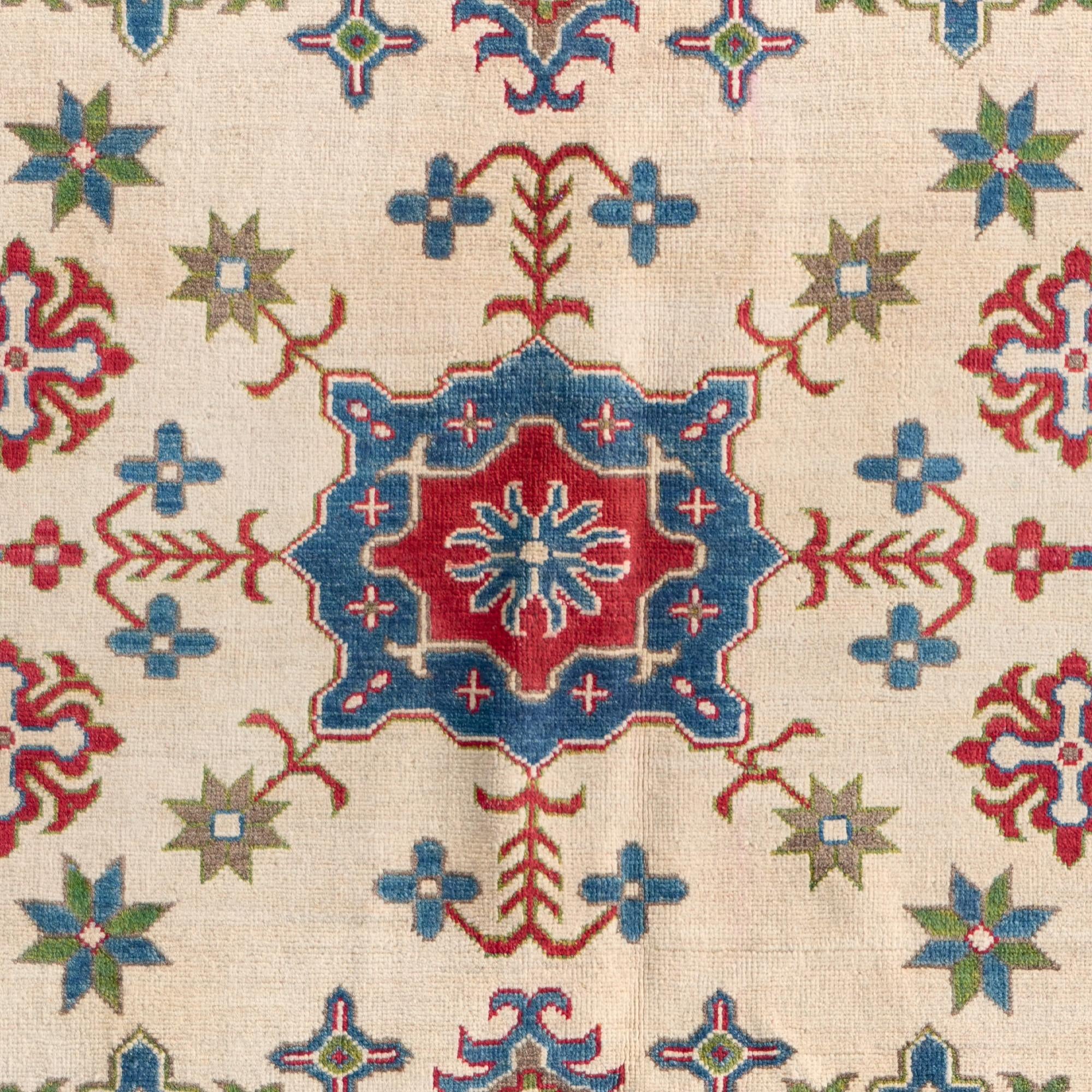 Detail image 10 of 10: 5' 1 x 6' 11 Hand Knotted Kazak Rug