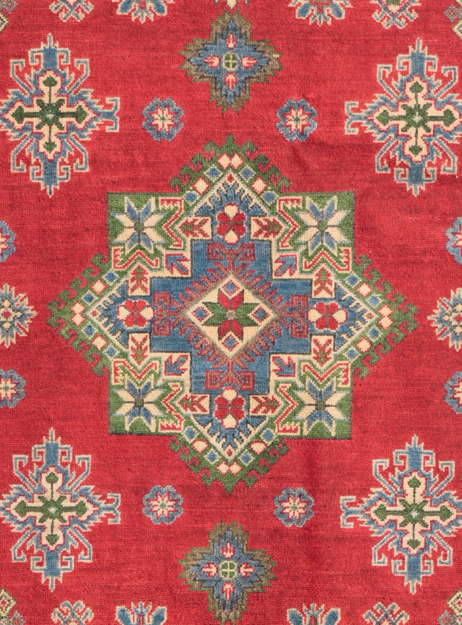 4' 10 x 6' 10 Hand Knotted Kazak Rug