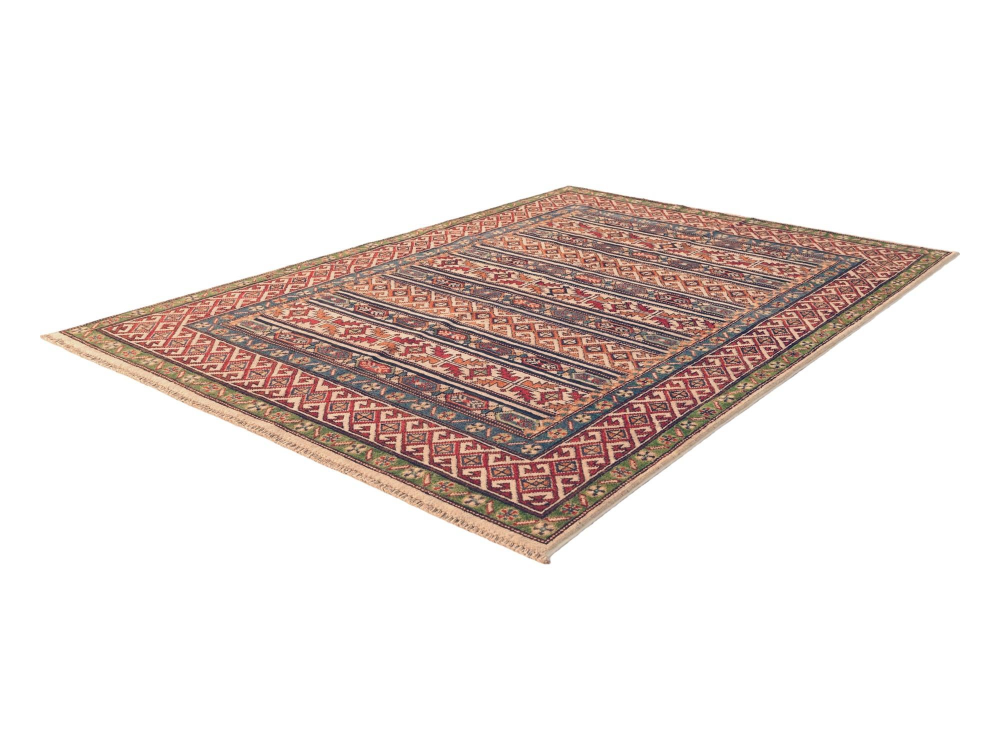 4' 11 x 6' 11 Hand Knotted Kazak Rug