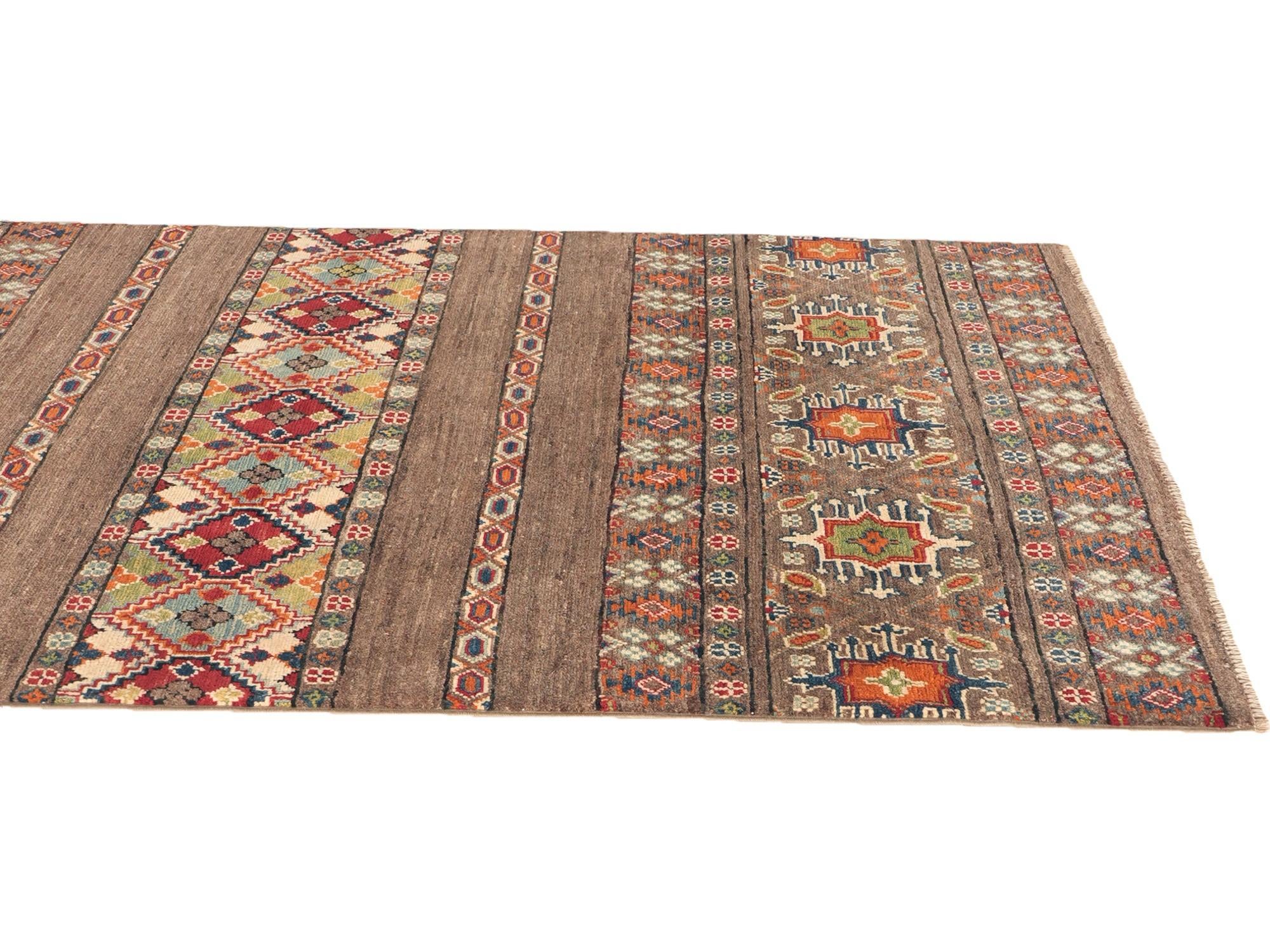 Detail image 6 of 11: 4' 1 x 6' 1 Hand Knotted Kazak Rug