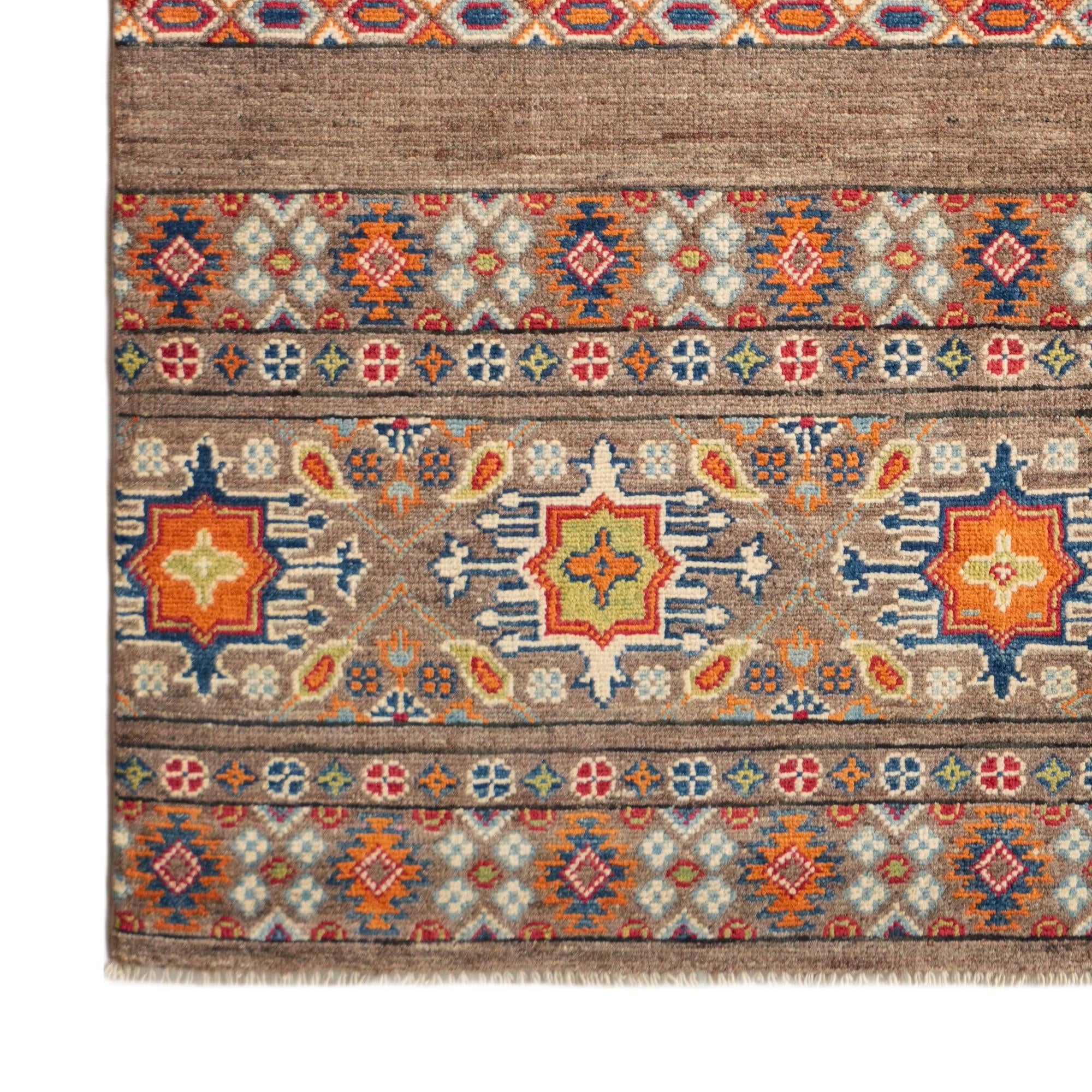 Detail image 7 of 11: 4' 1 x 6' 1 Hand Knotted Kazak Rug