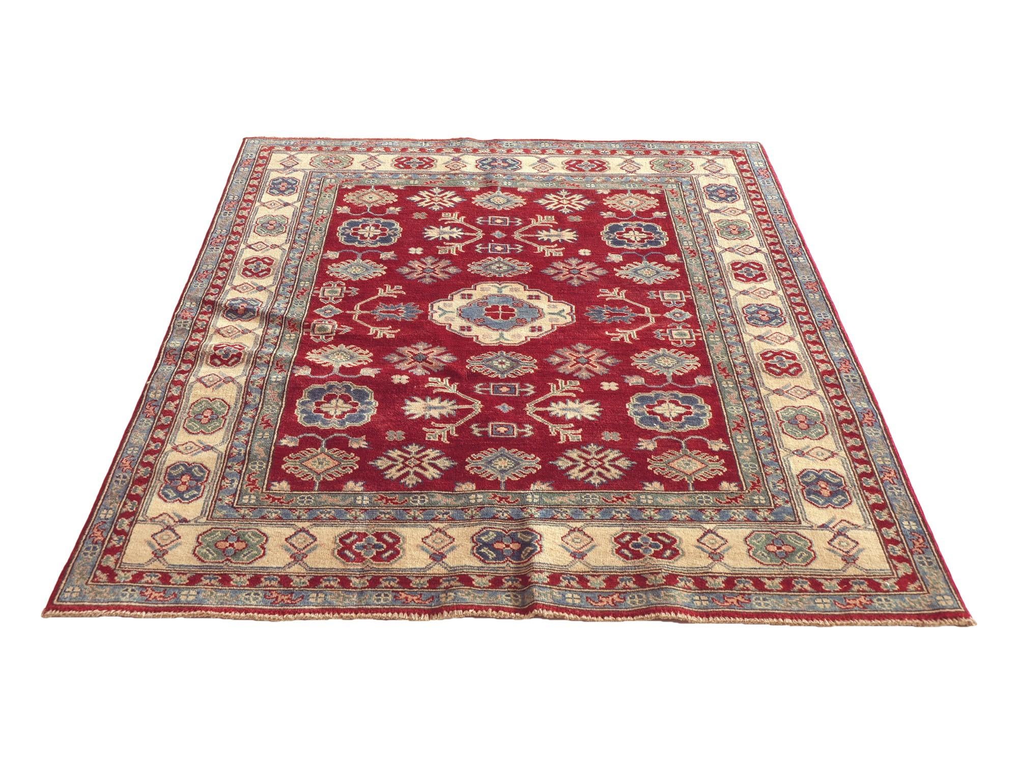 Detail image 5 of 10: 4' 11 x 6' 9 Hand Knotted Kazak Rug