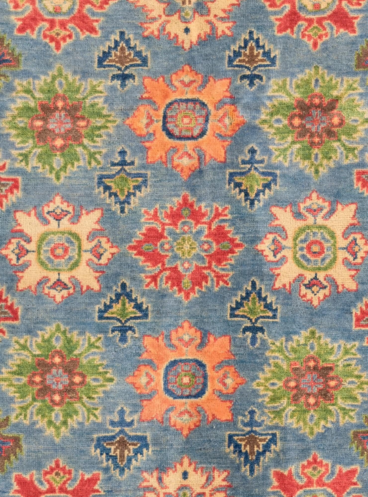 5' 1 x 7' 1 Hand Knotted Kazak Rug