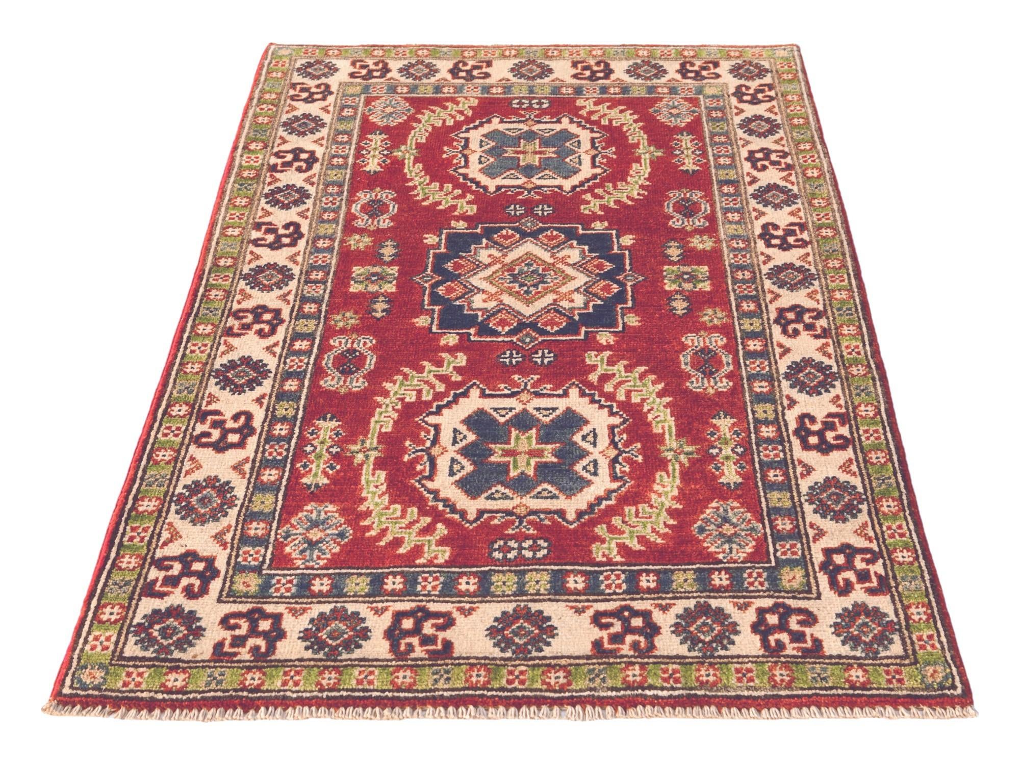 2' 8 x 4' 3 Hand Knotted Kazak Rug