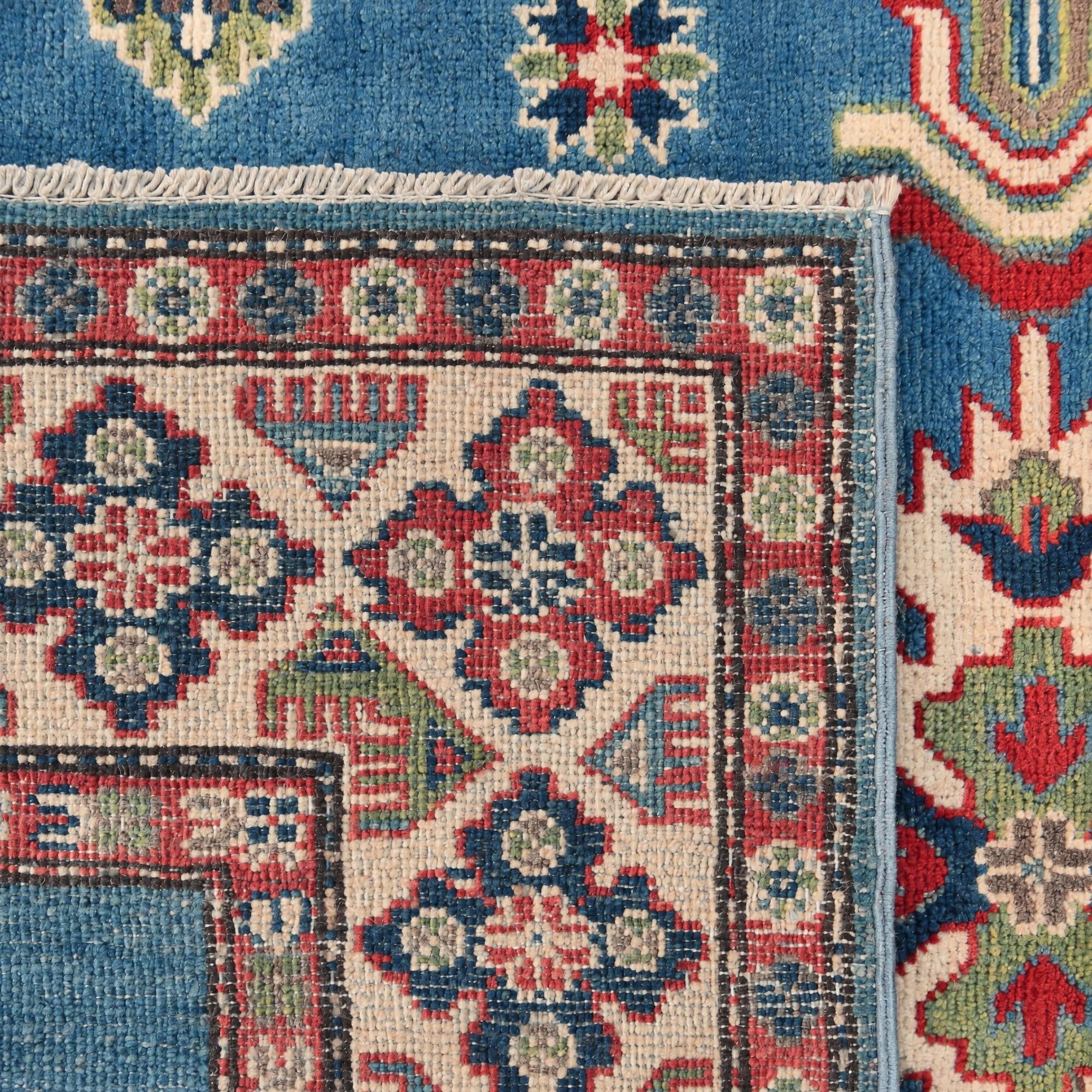 5' 1 x 6' 9 Hand Knotted Kazak Rug