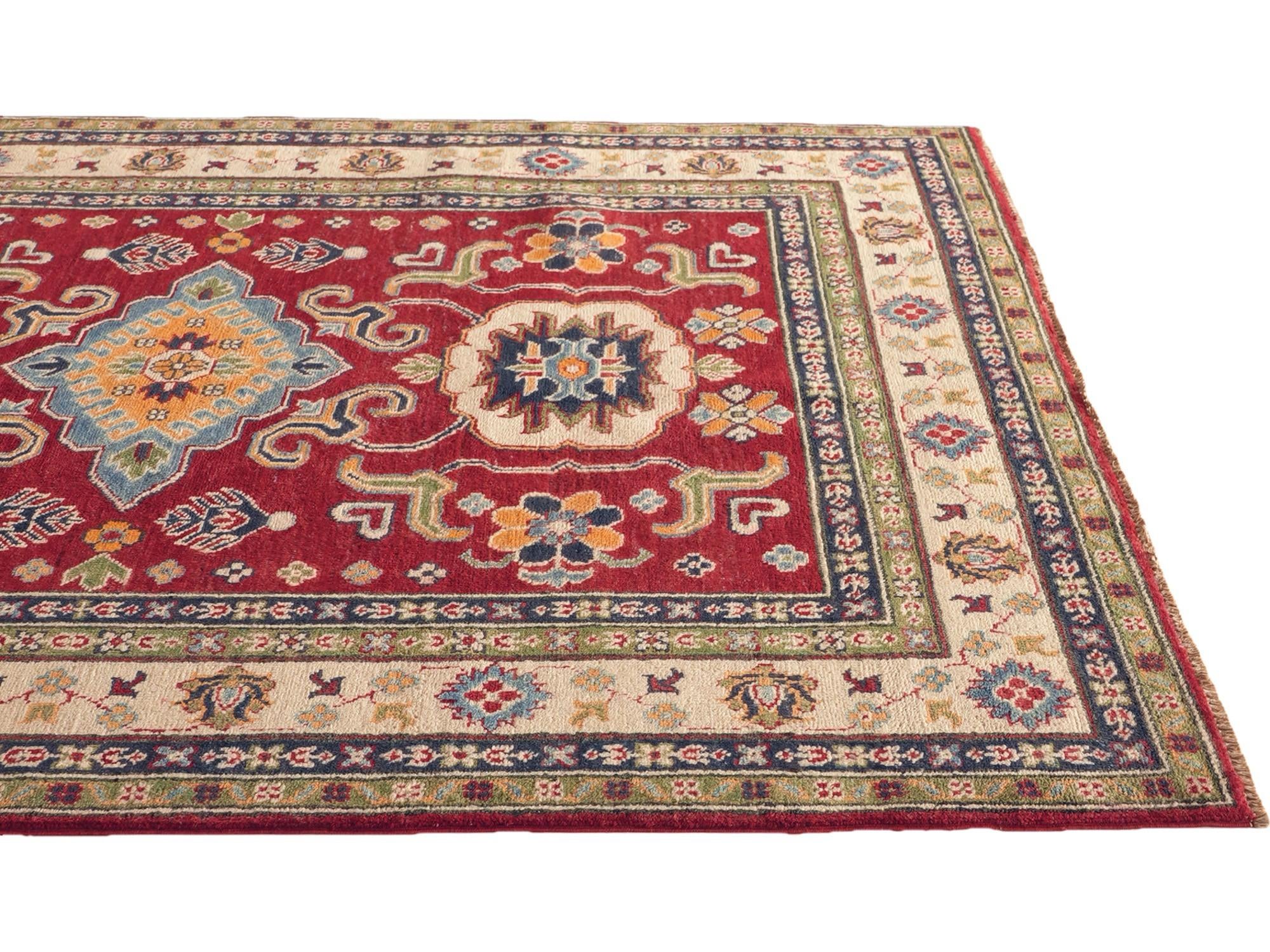 Detail image 6 of 12: 5' 1 x 6' 9 Hand Knotted Kazak Rug