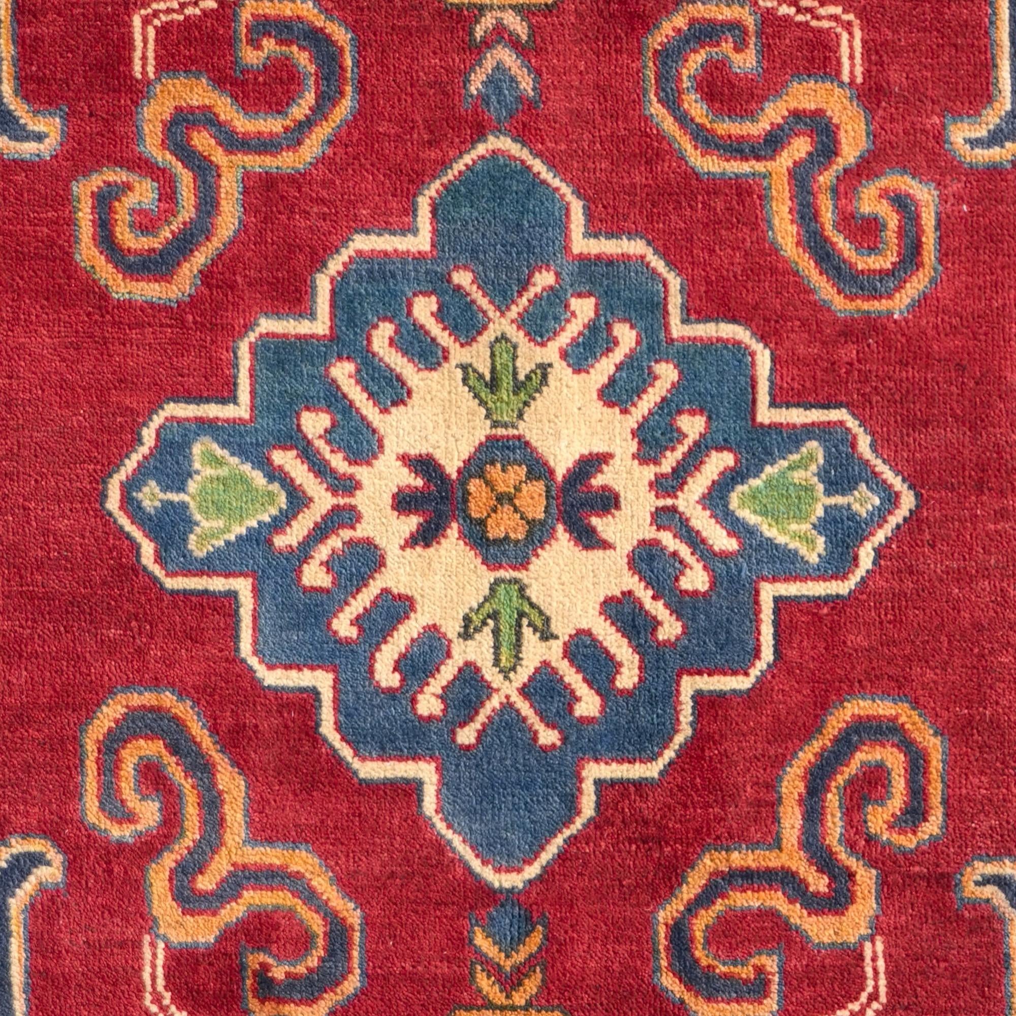 Detail image 11 of 12: 5' 1 x 6' 8 Hand Knotted Kazak Rug