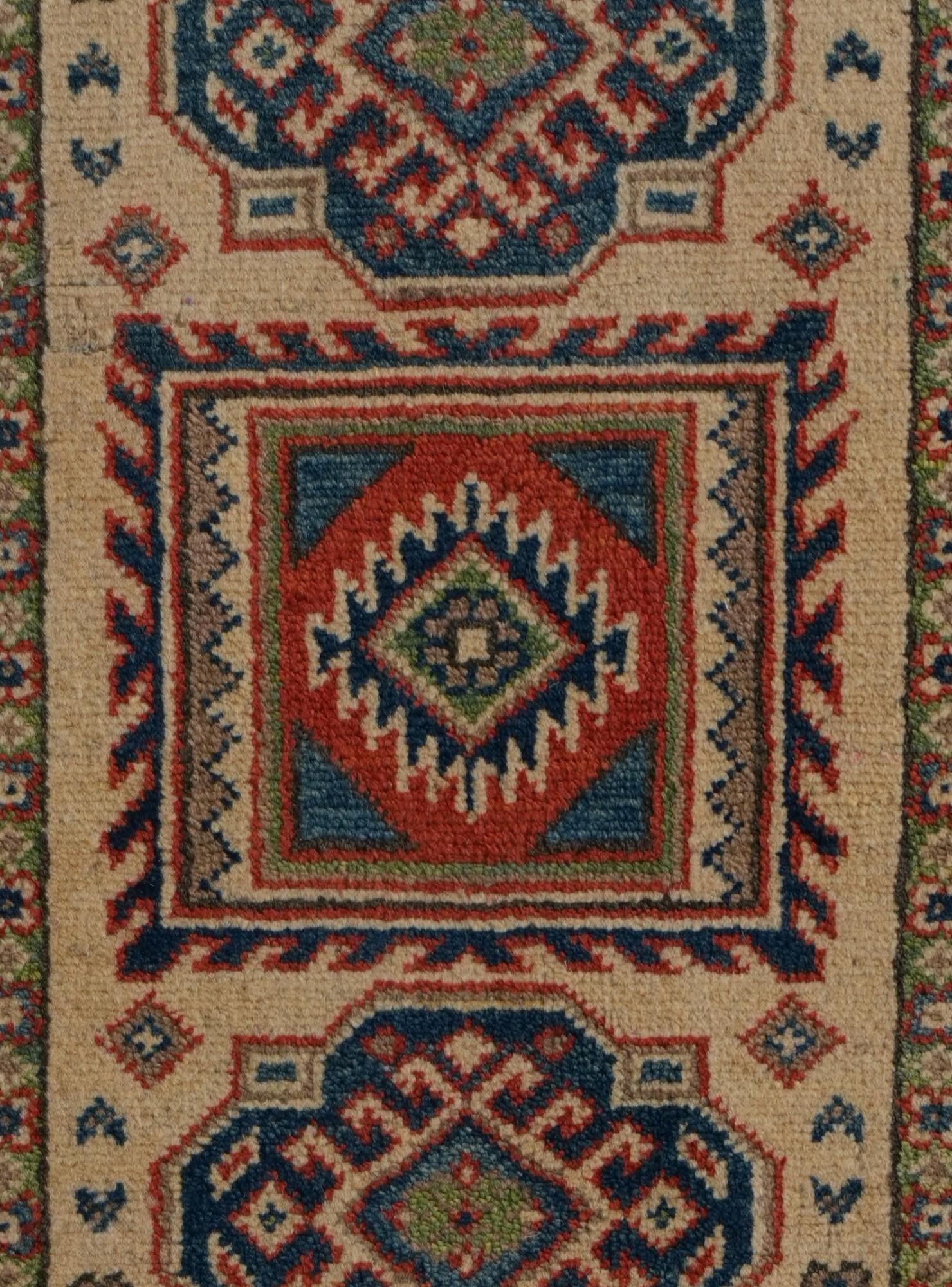 2' x 3' Hand Knotted Kazak Rug