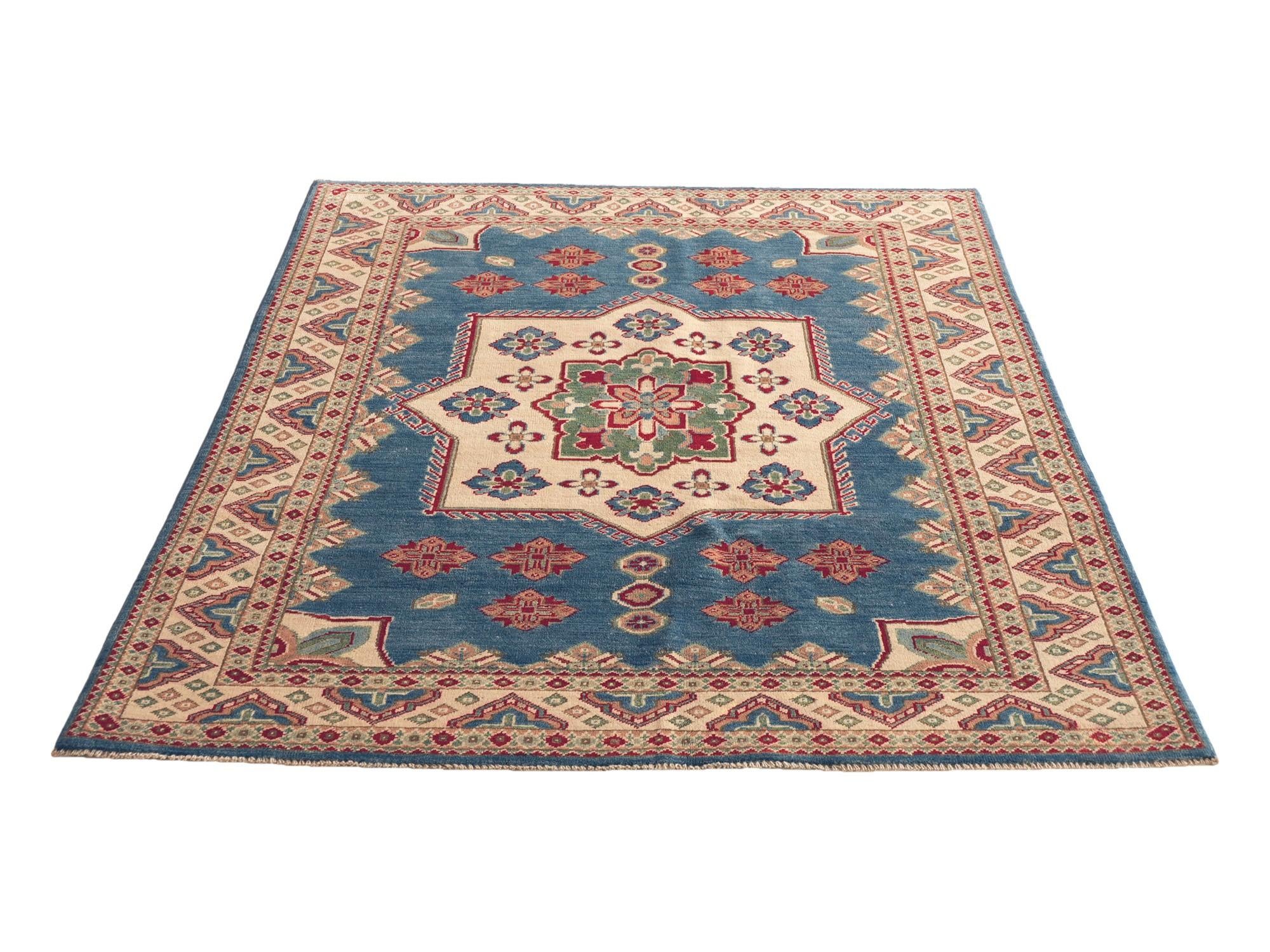 Detail image 5 of 11: 4' 9 x 6' 4 Hand Knotted Kazak Rug