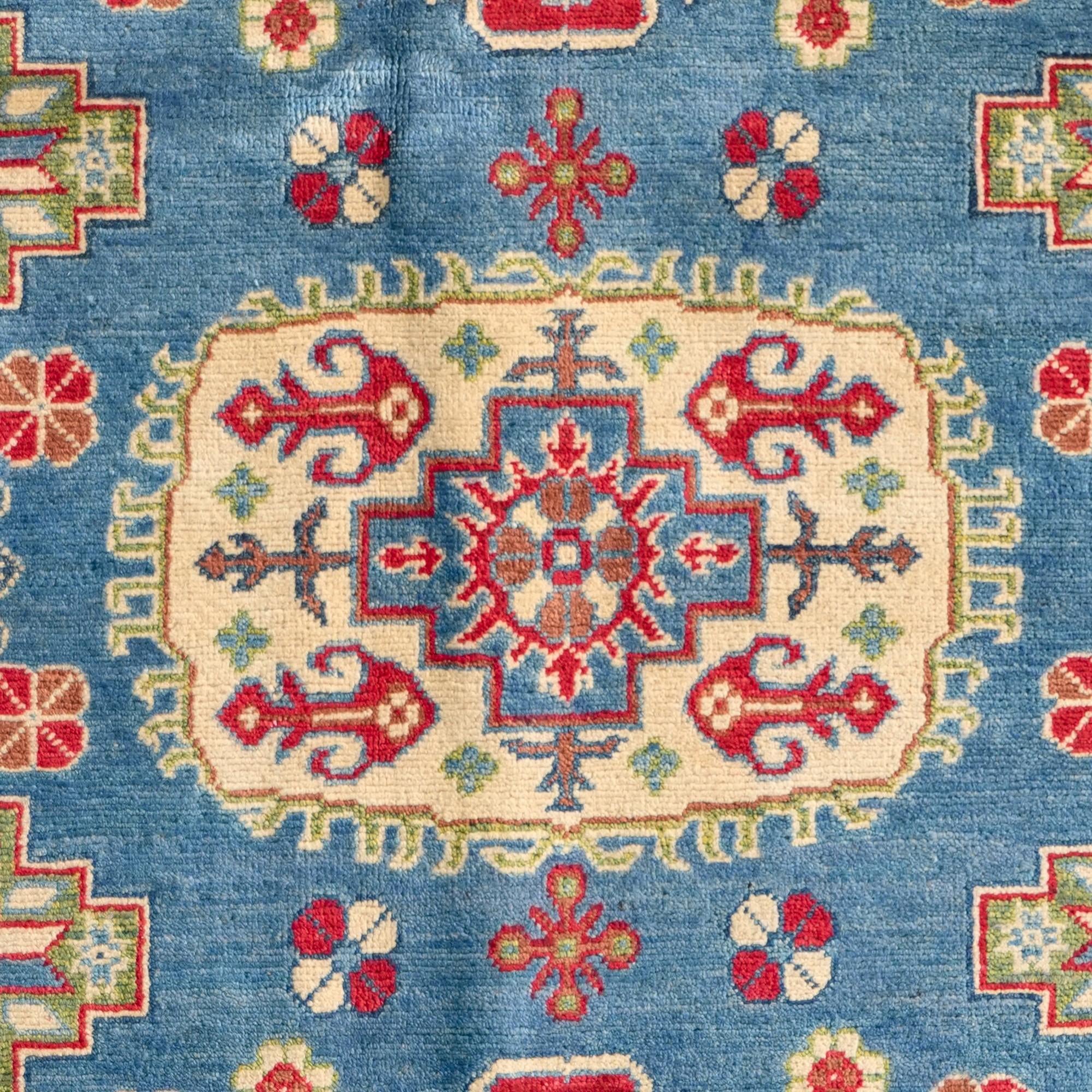 Detail image 11 of 11: 5' 1 x 7' Hand Knotted Kazak Rug