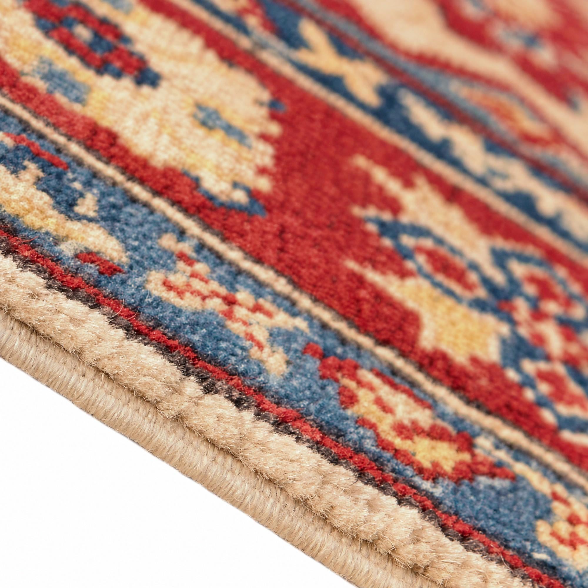 2' 7 x 4' 2 Hand Knotted Kazak Rug