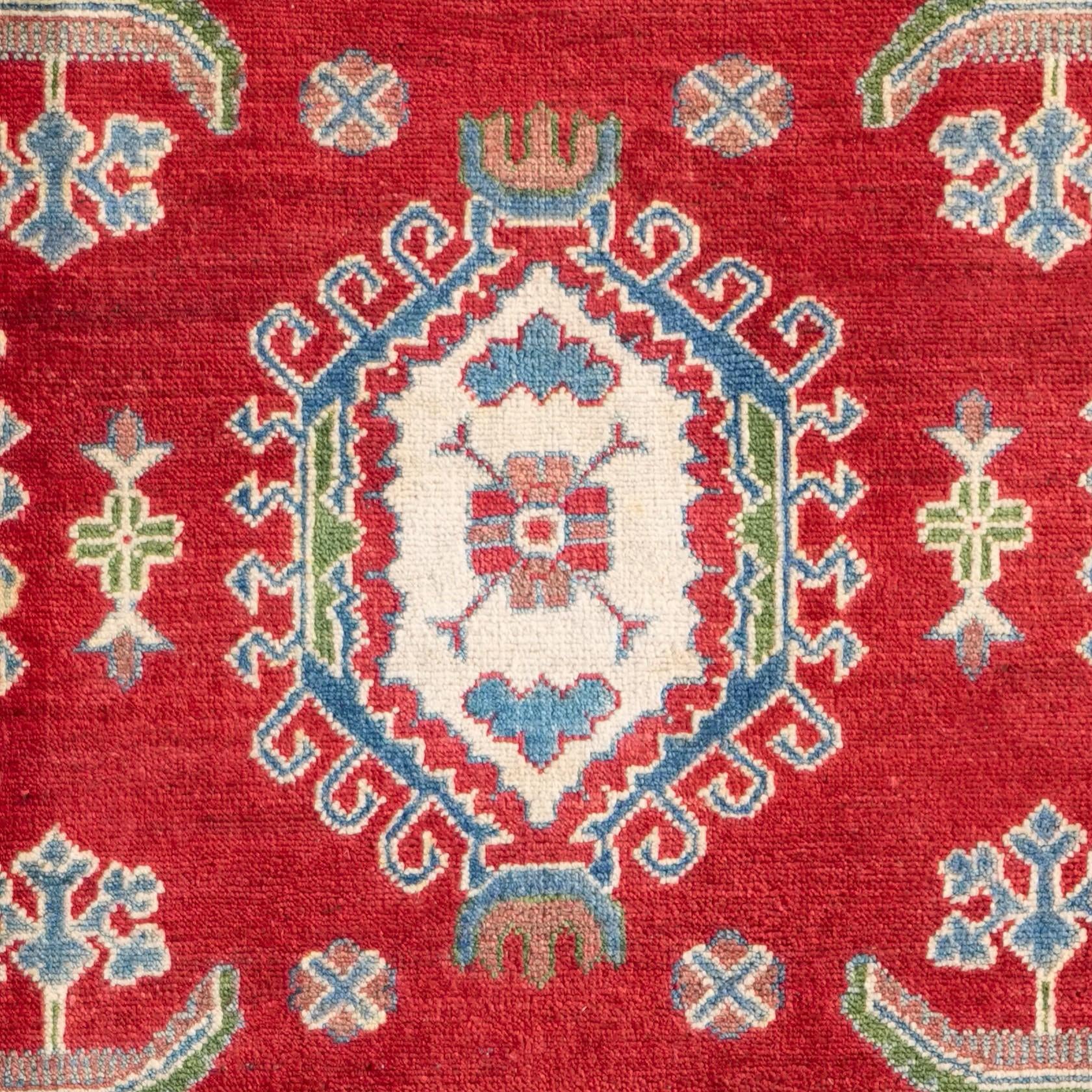 Detail image 10 of 10: 6' 7 x 9' 9 Hand Knotted Kazak Rug