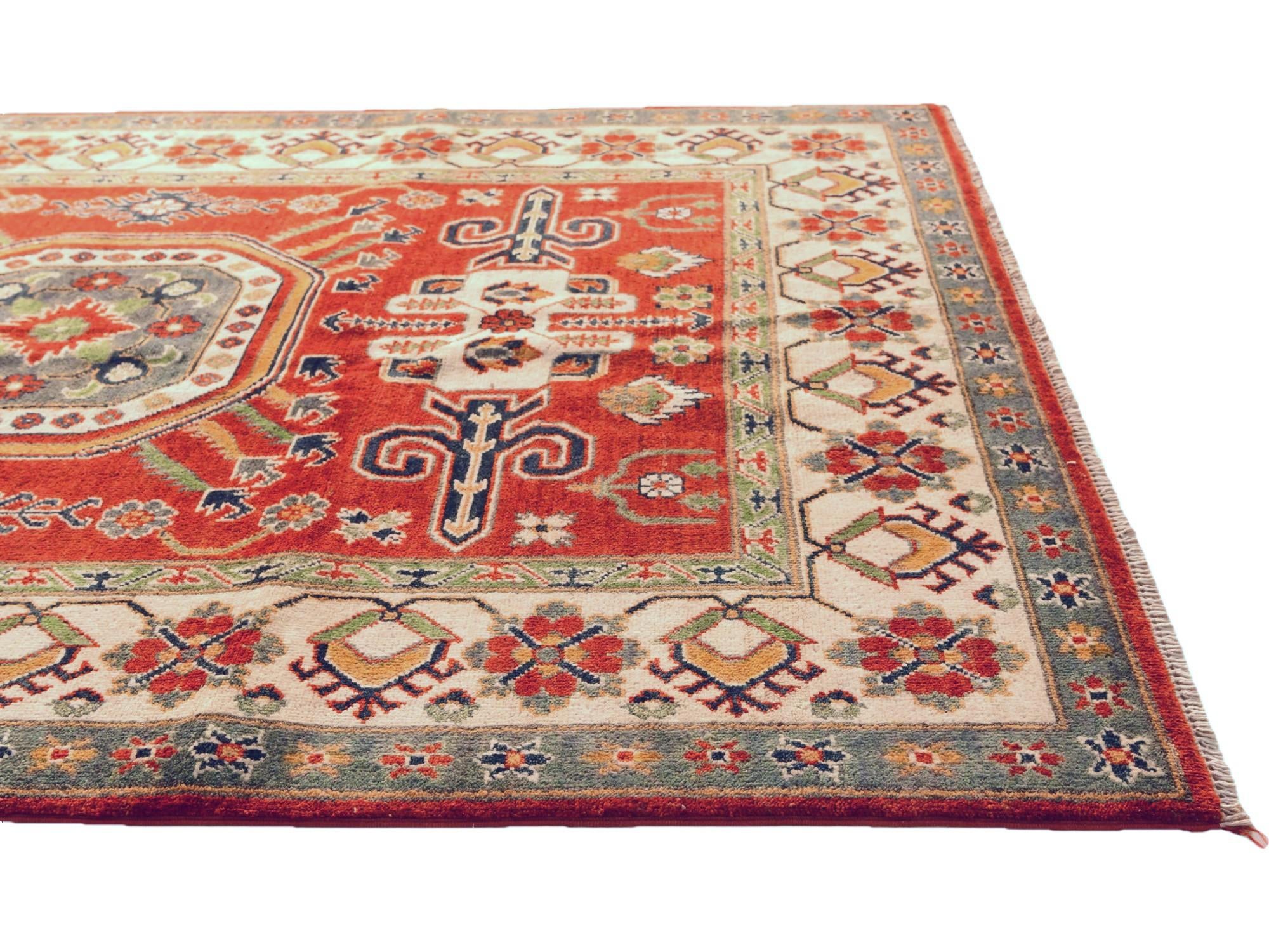 4' 10 x 6' 8 Hand Knotted Kazak Rug