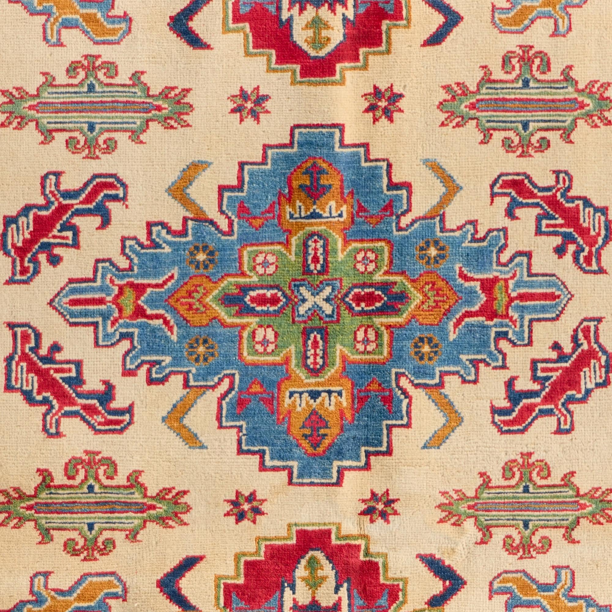 Detail image 10 of 10: 4' 11 x 6' 7 Hand Knotted Kazak Rug