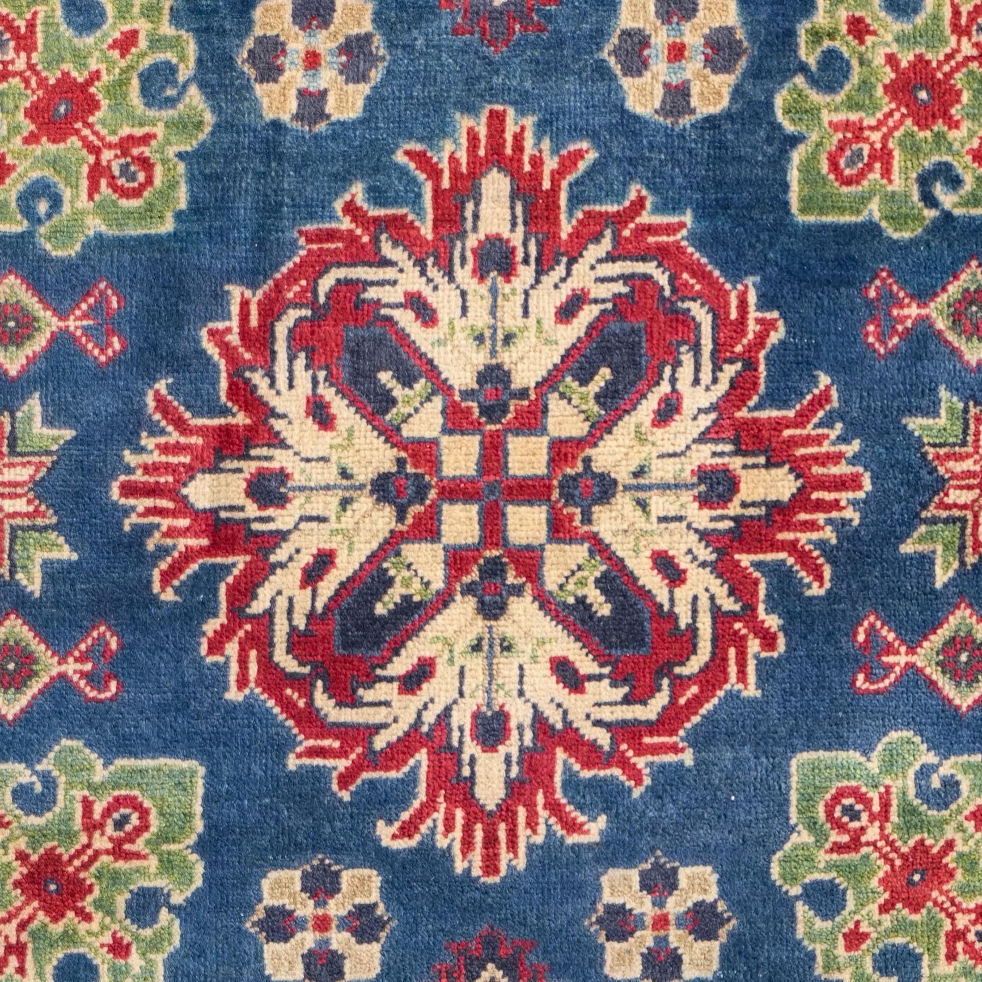 Detail image 10 of 10: 3' 11 x 5' 10 Hand Knotted Kazak Rug