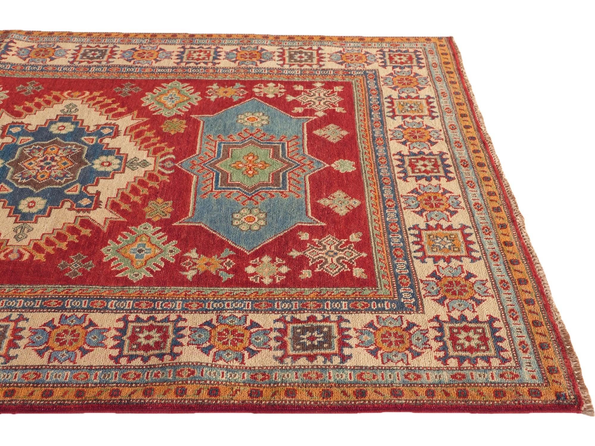 Detail image 6 of 10: 4' 11 x 6' 7 Hand Knotted Kazak Rug