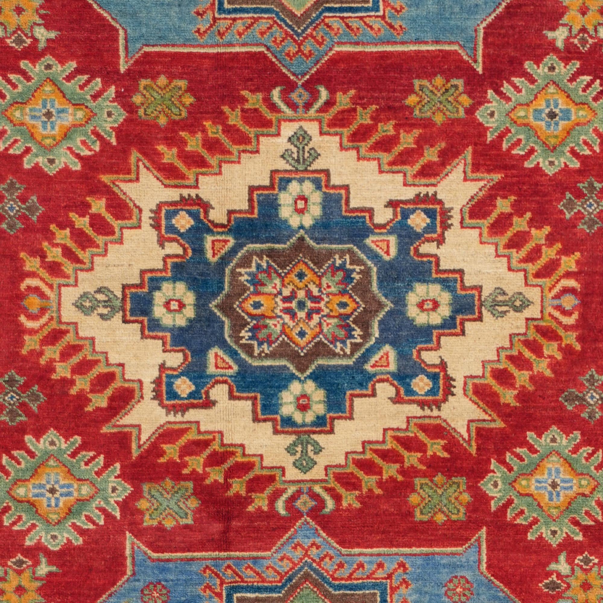 Detail image 10 of 10: 4' 11 x 6' 7 Hand Knotted Kazak Rug