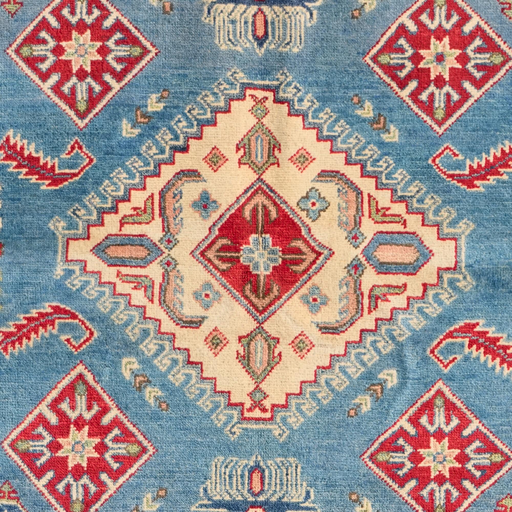 Detail image 11 of 12: 4' 11 x 6' 11 Hand Knotted Kazak Rug