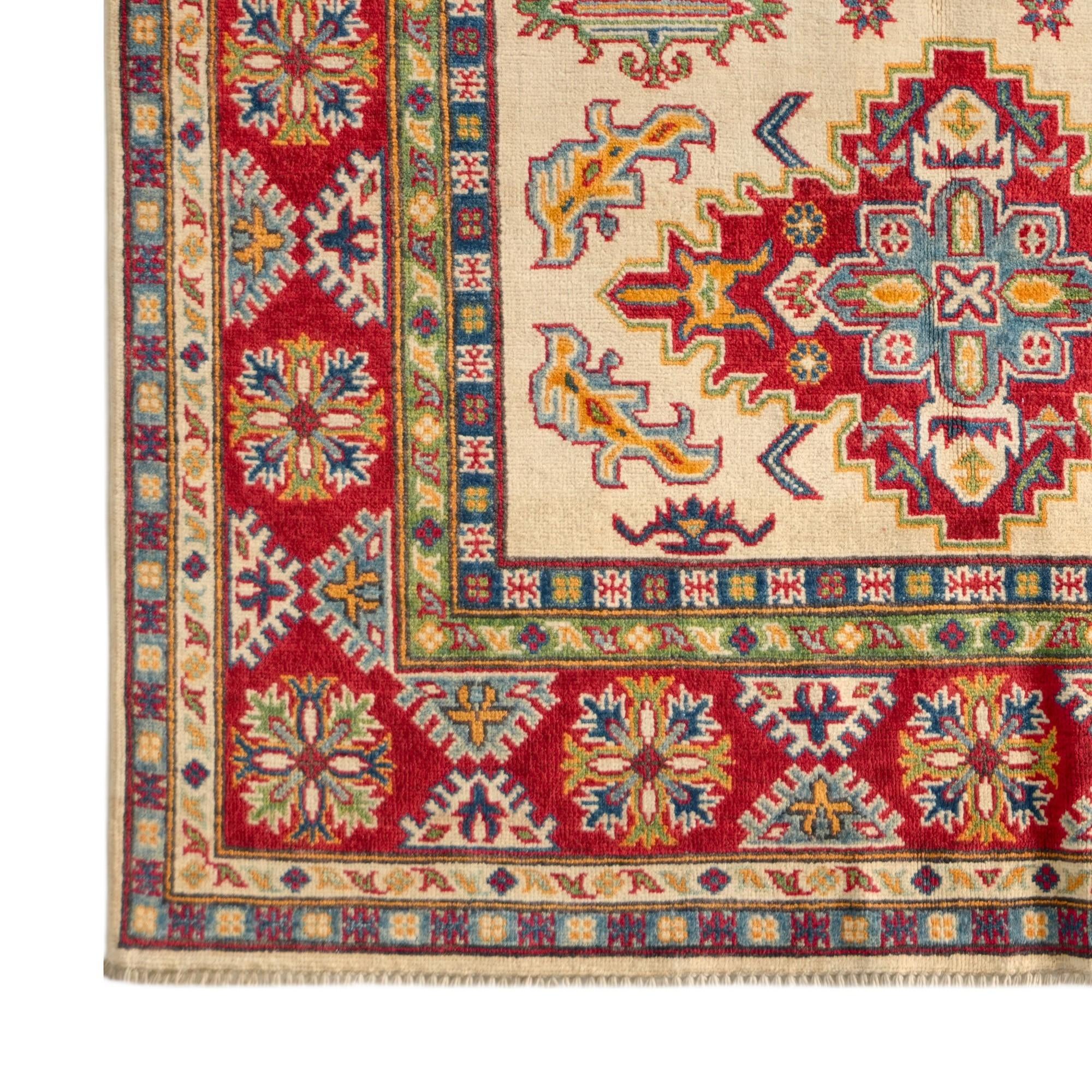 Detail image 7 of 10: 4' 11 x 7' Hand Knotted Kazak Rug