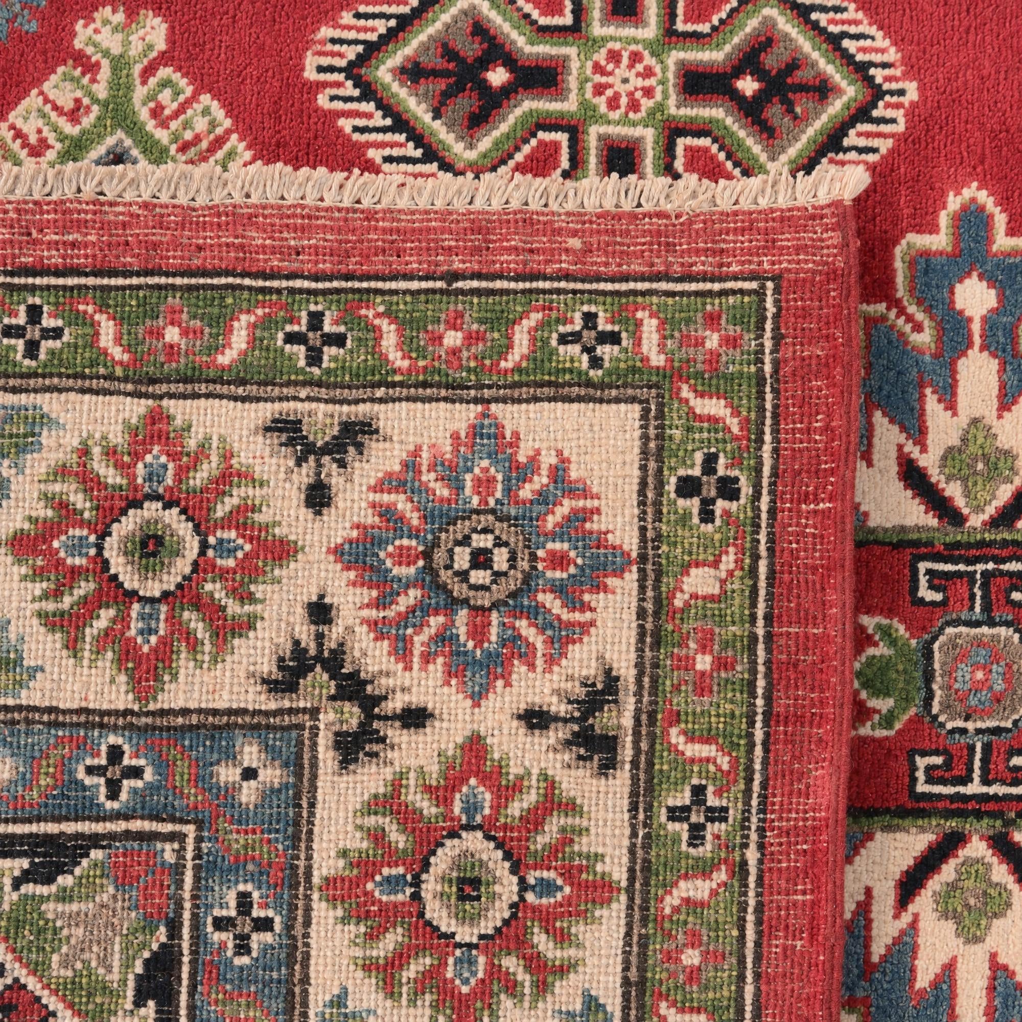 4' 10 x 6' 8 Hand Knotted Kazak Rug