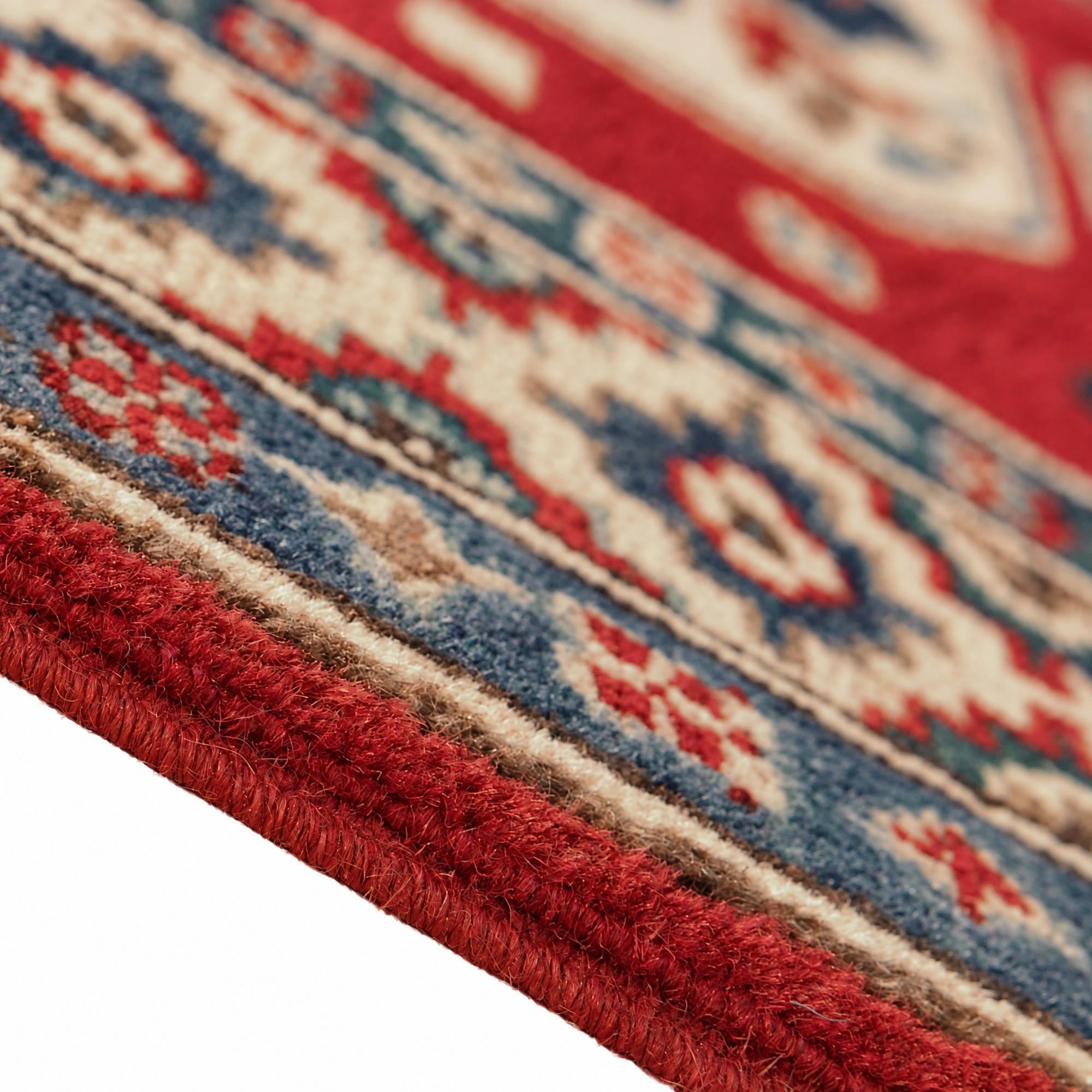 2' 9 x 4' Hand Knotted Kazak Rug