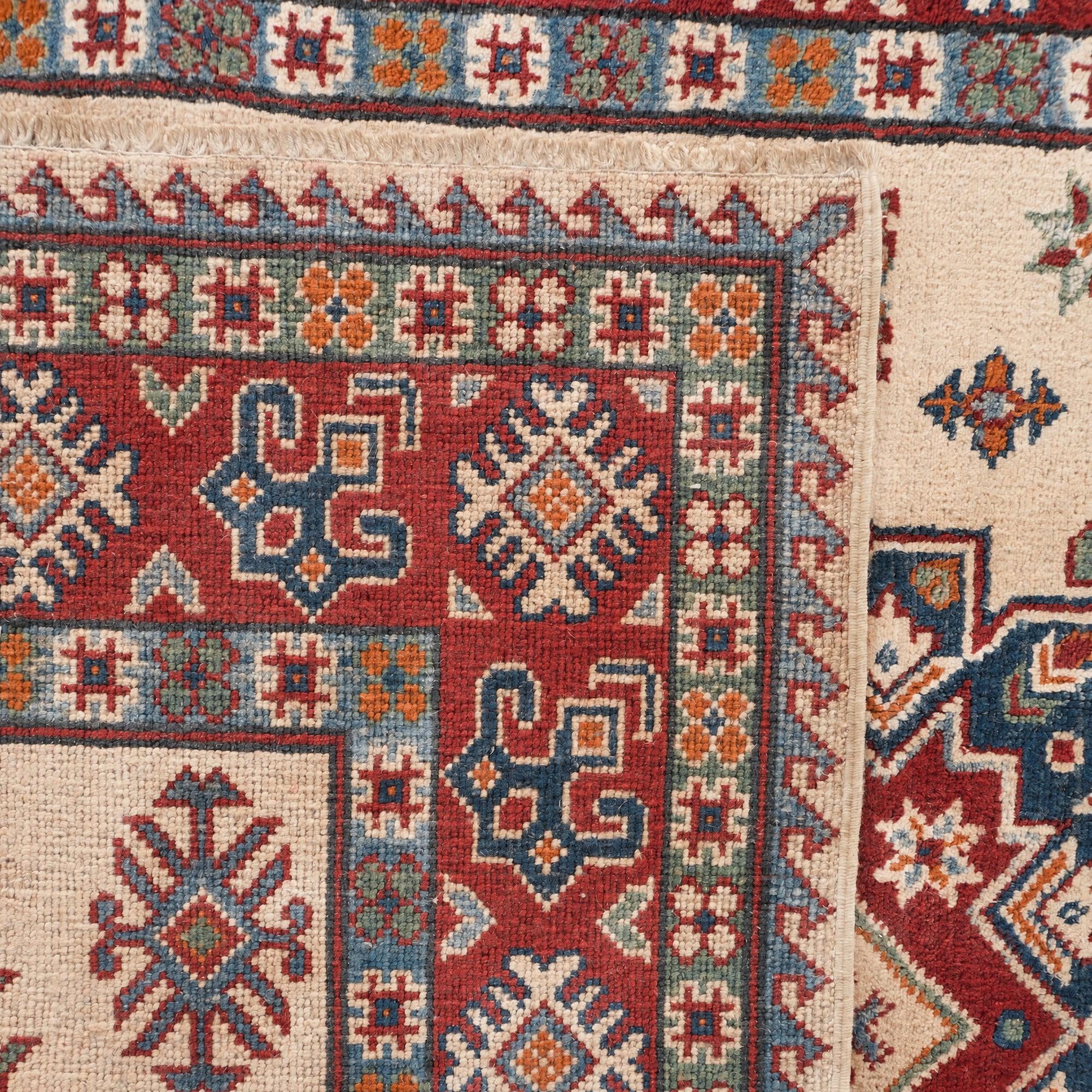 120cm x 185cm Handgeknüpft Kazak Teppich