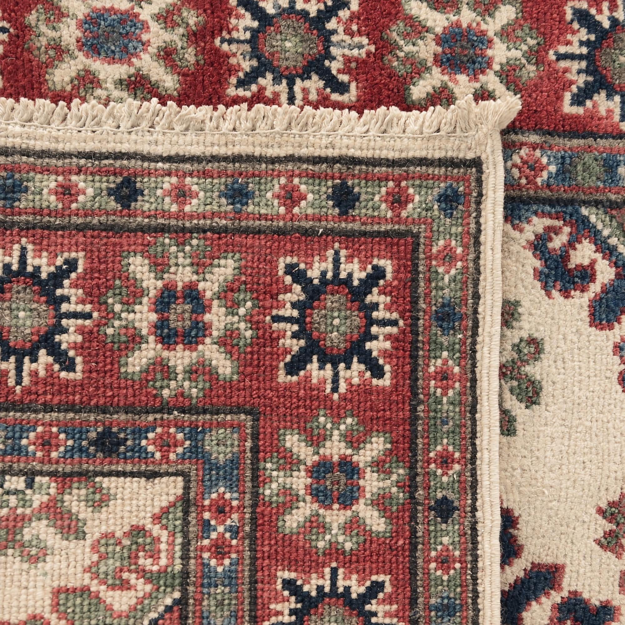 2' 6 x 4' Hand Knotted Kazak Rug